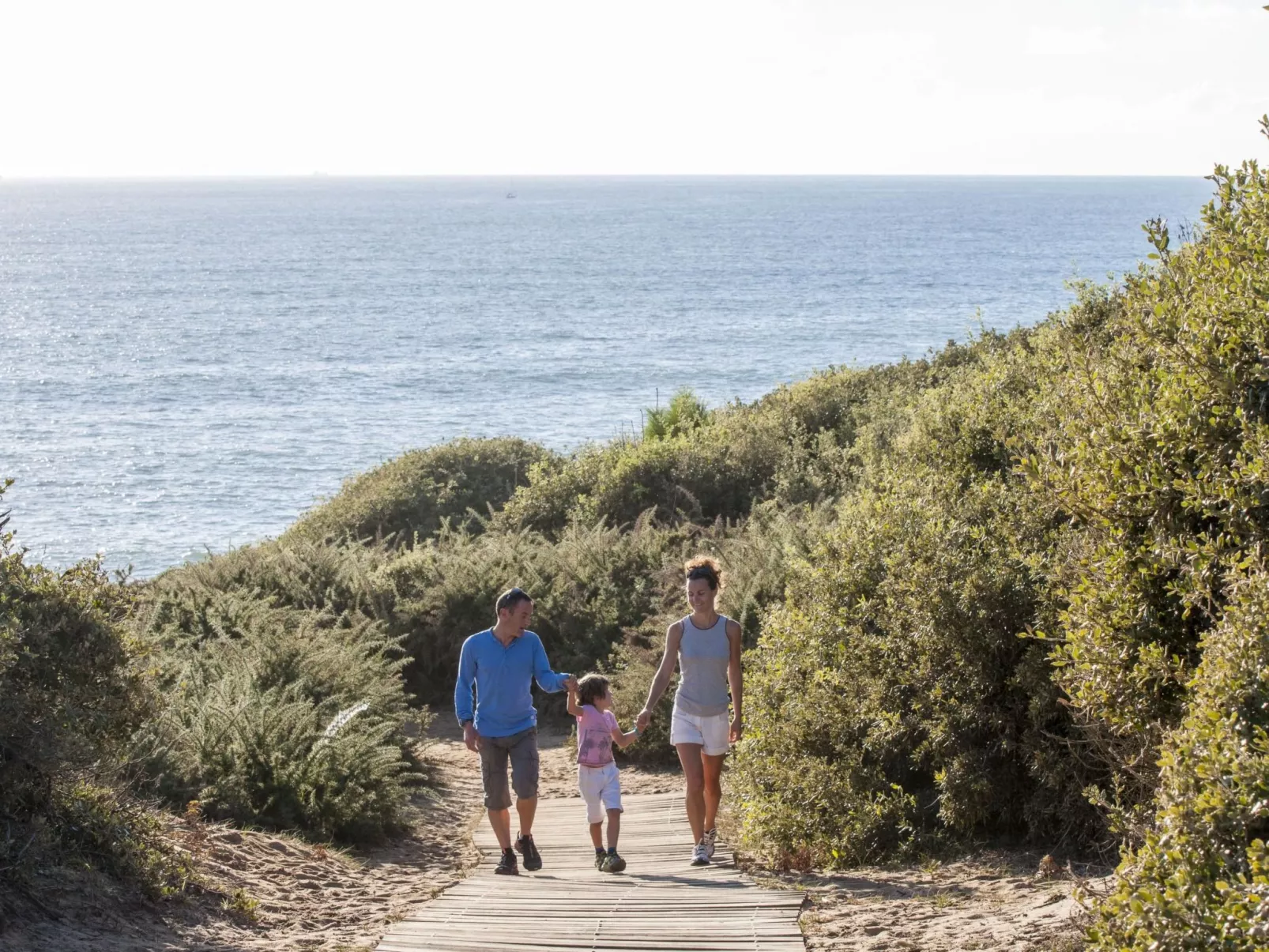 "Acacia" mit eigenem Pool-Buiten