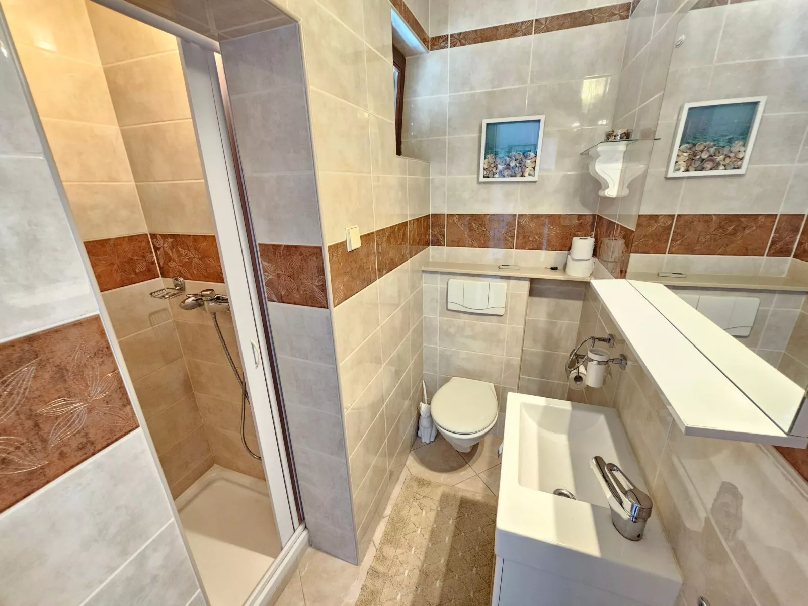 Wohnung für 2 Pers. mit Balkon-Image-tags.info