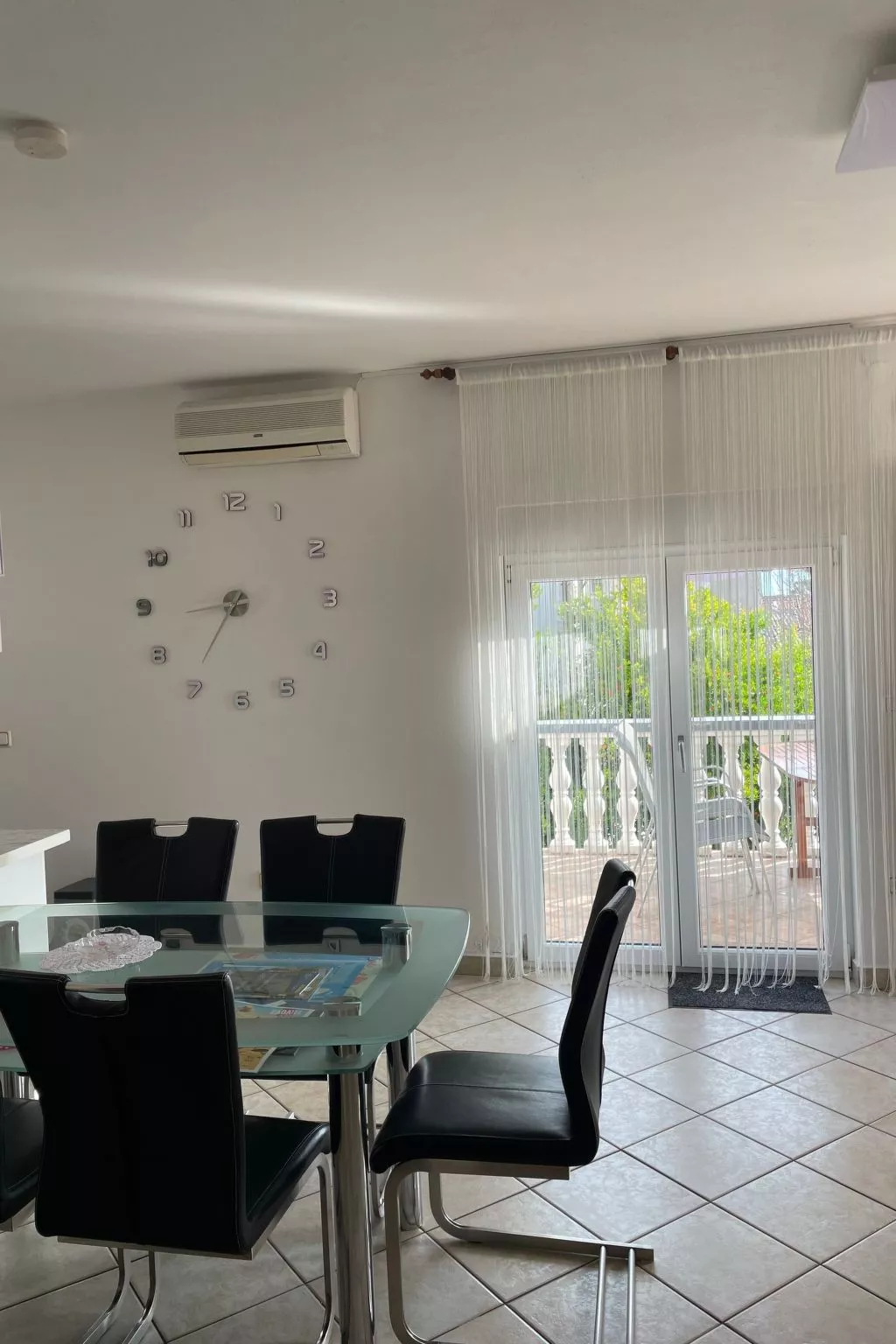 Wohnungen Nada in Sabunike - von TA Leut Agency-Binnen