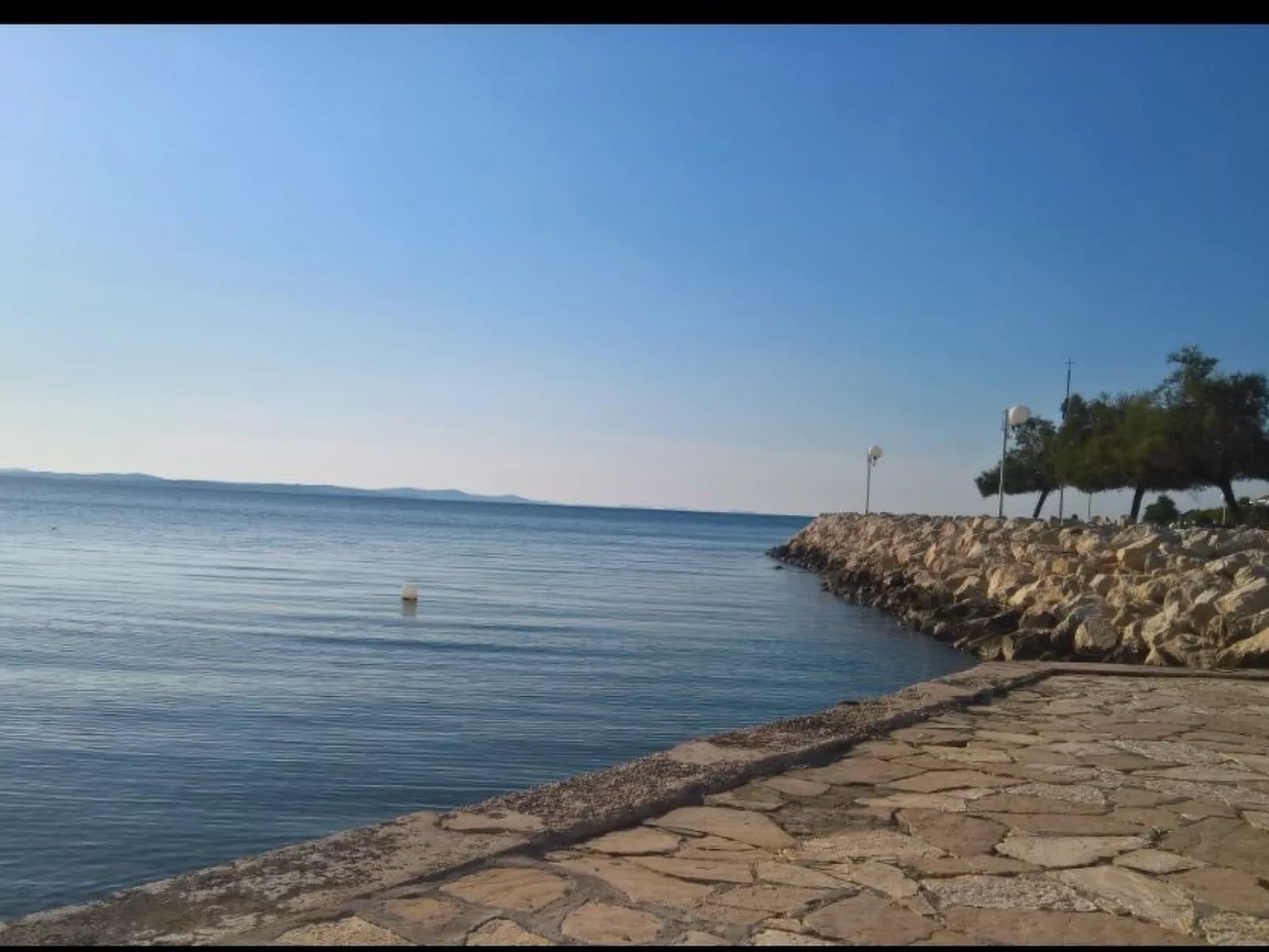 Große Ferienwohnung in Zadar mit Privatem Balkon-Buiten