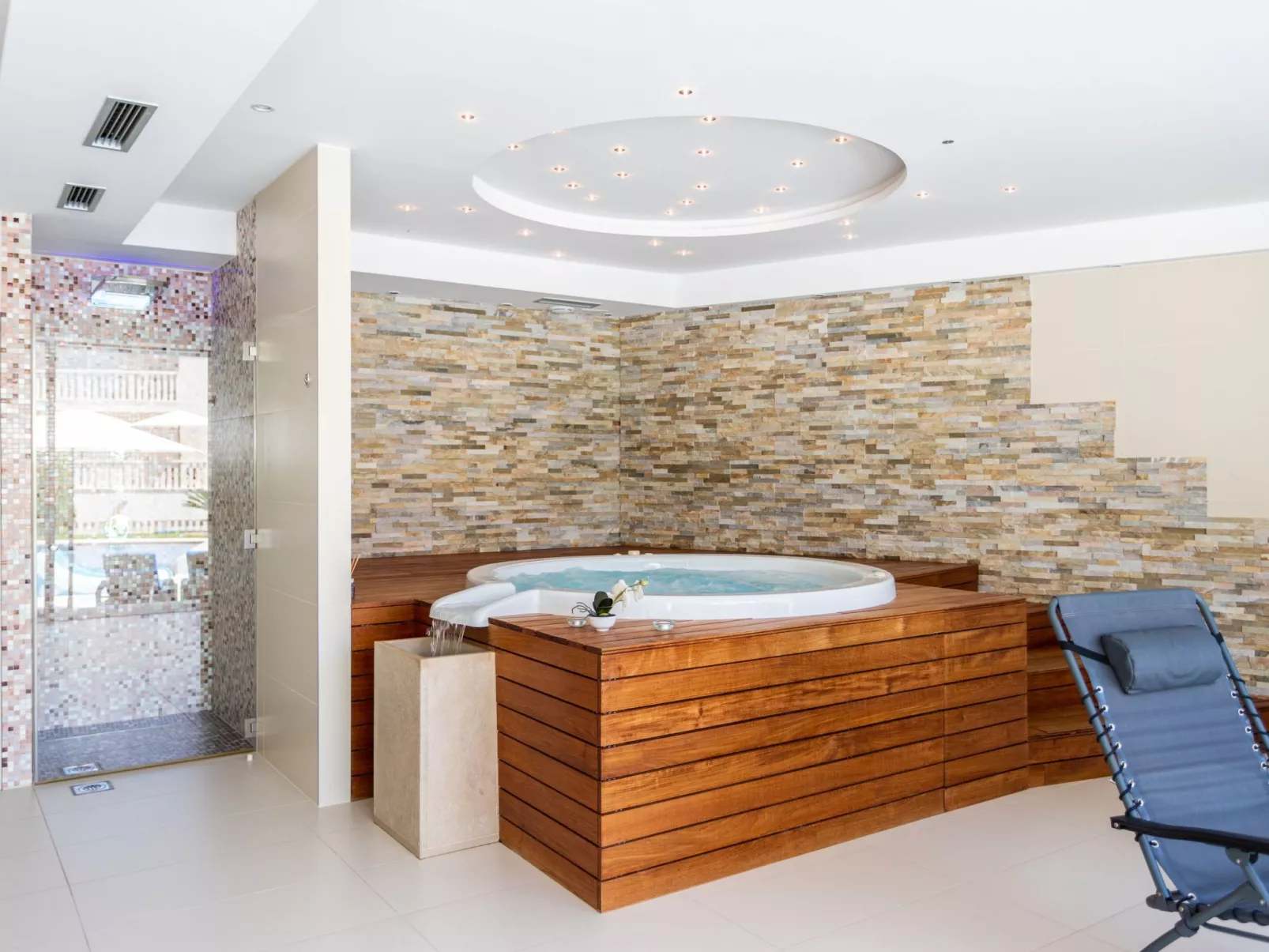 Luxuriöse Ferienwohnung mit Poolblick-Binnen