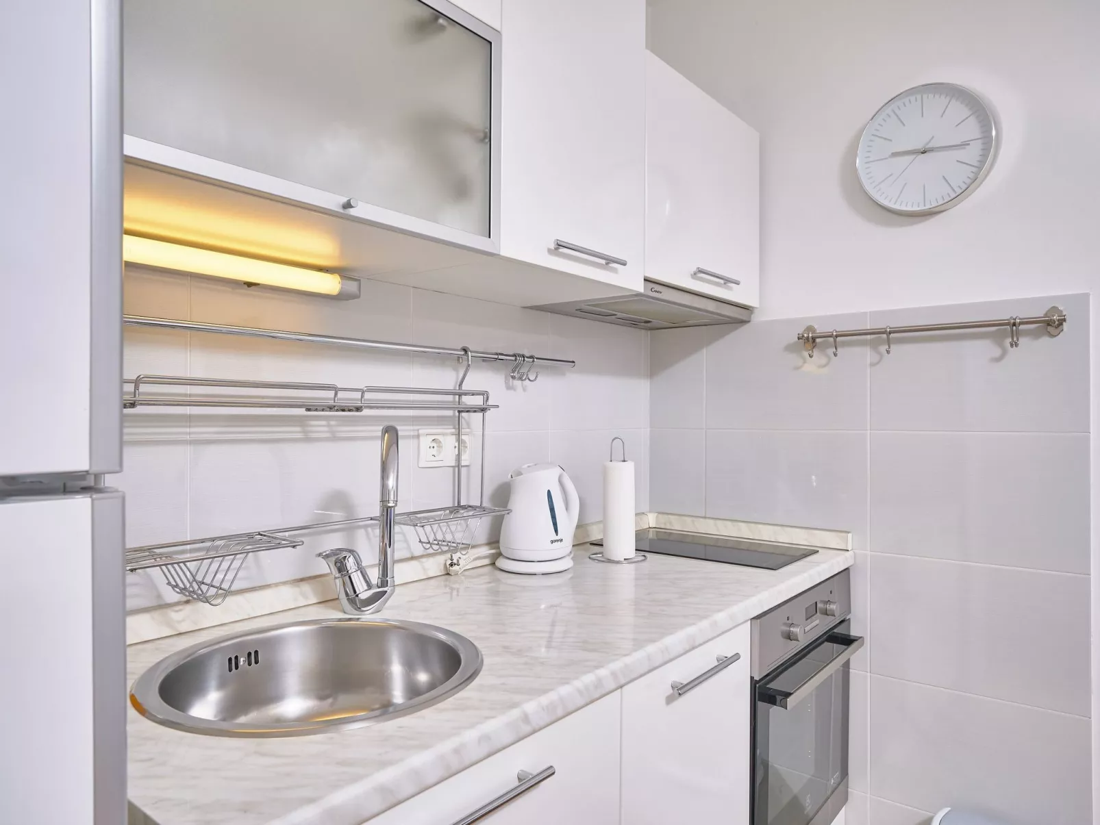 Andrea mit Stadtblick-Binnen