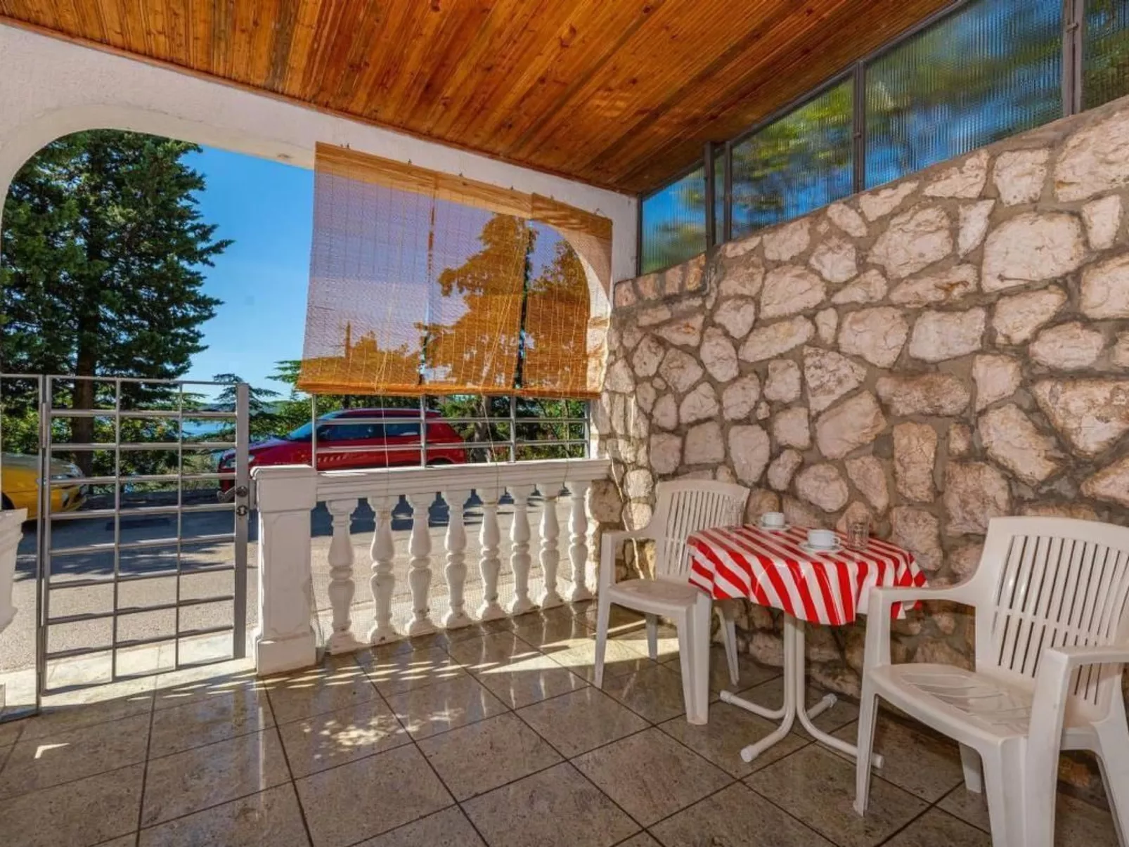 In Dramalj mit Kleiner Terrasse-Image-tags.info