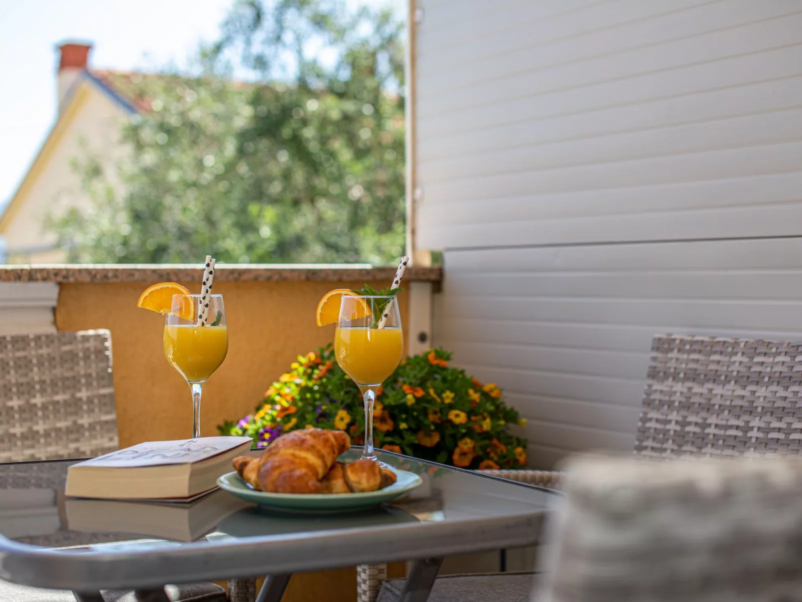 Für 2 Personen  + 1 Kind ca. 40 m&sup2; in Šilo, Adriaküste Kroatien (Kroatisch-Buiten