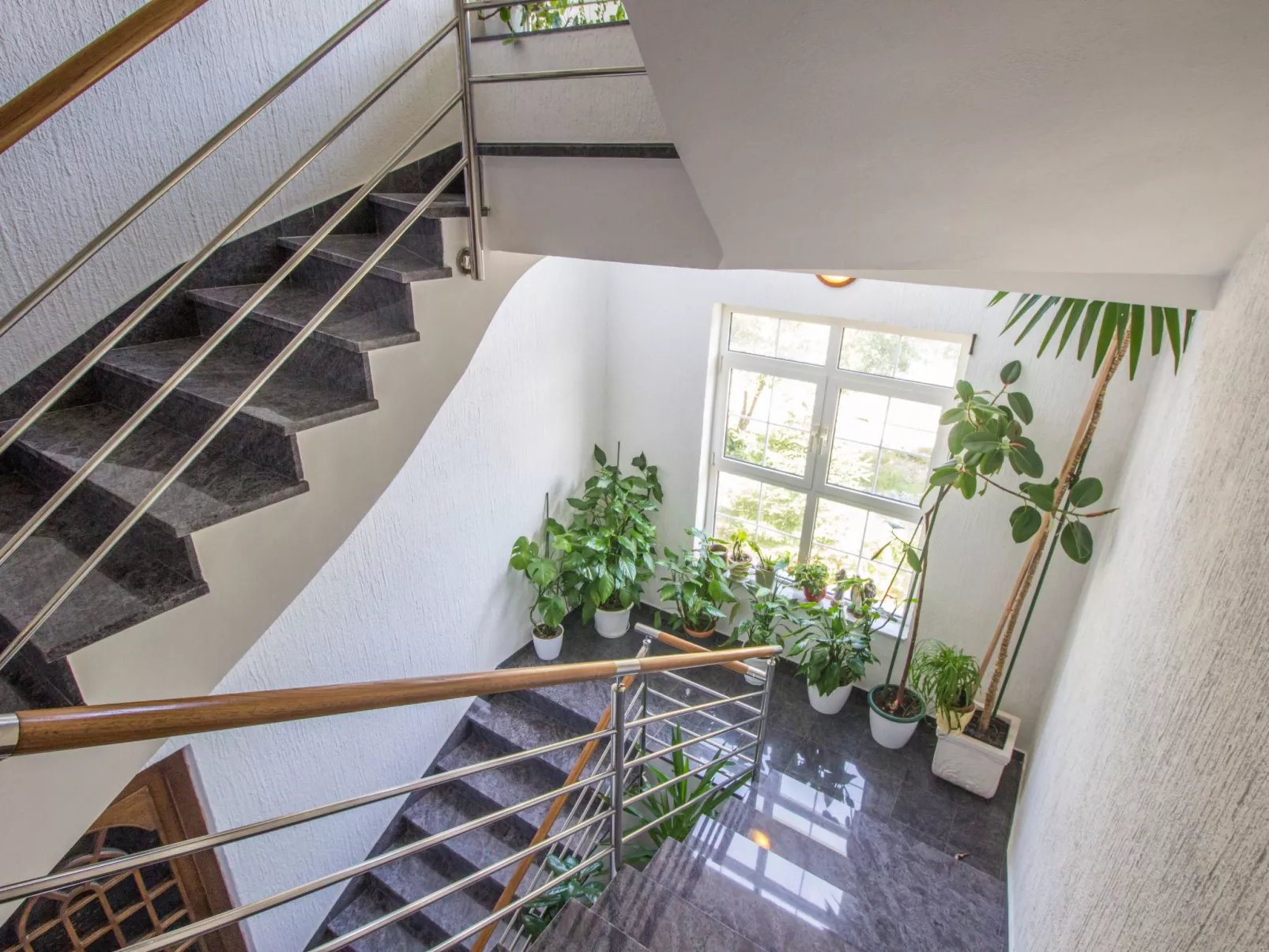 Mit Blick auf das Wasser-Binnen