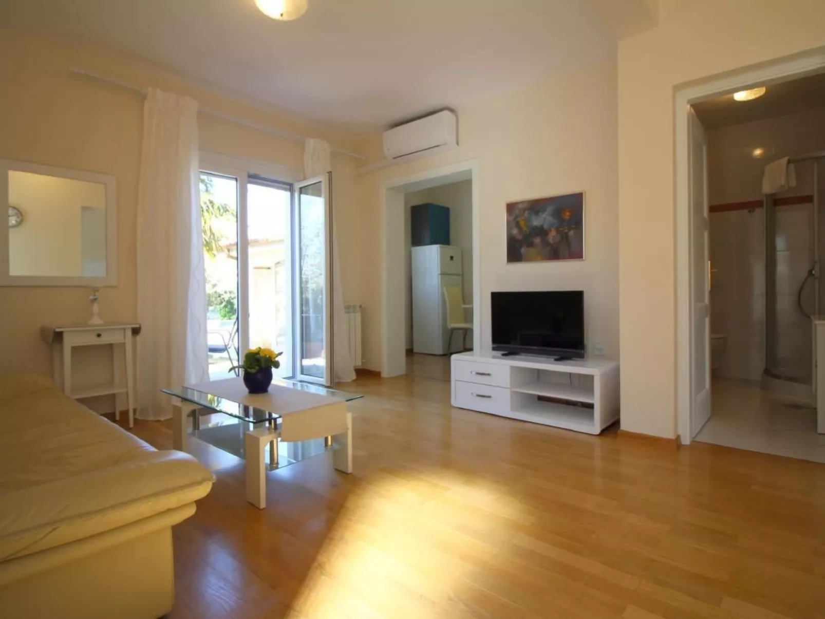 Paradiso 1 mit Pool-Binnen