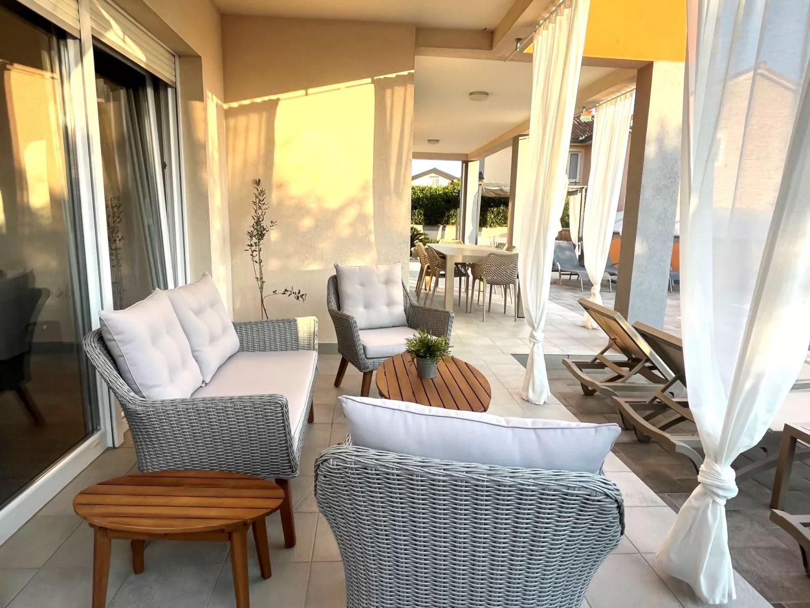 Villa Summer Escape in Barbat mit Garten und Aussicht-Binnen