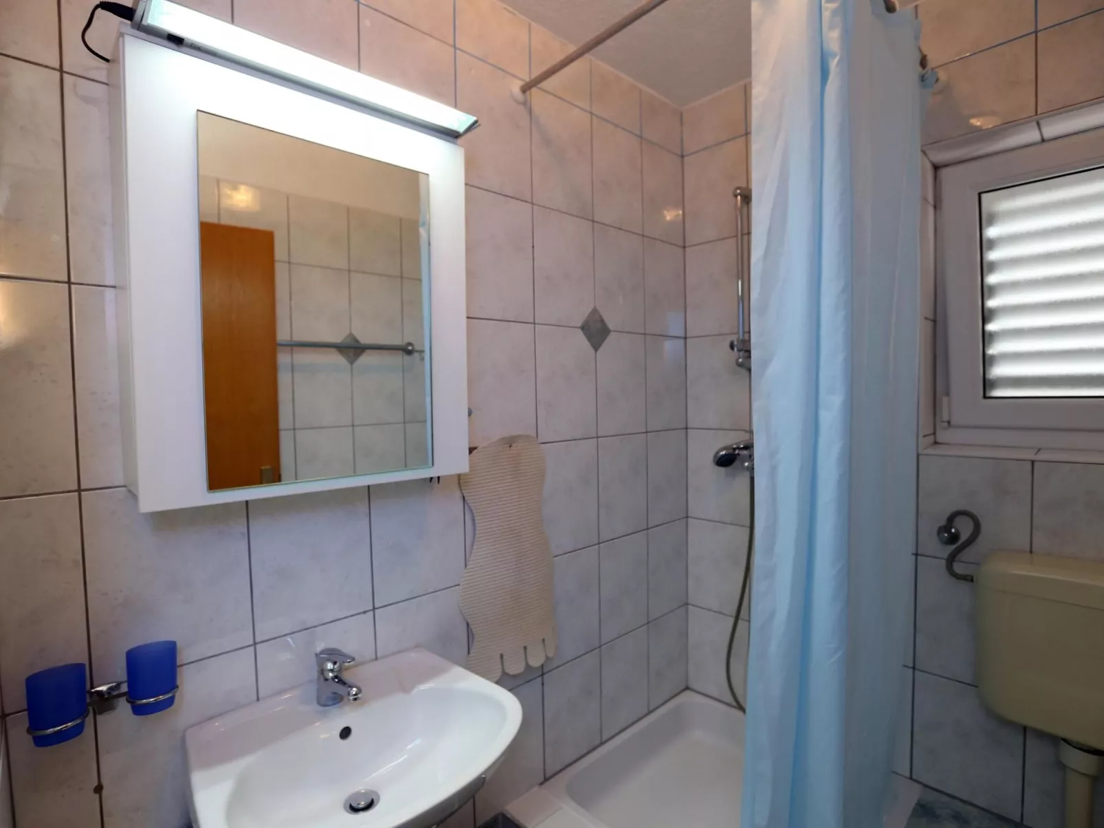 Villa Mediteran, kleine Ferienwohnung mit Balkon-Image-tags.info