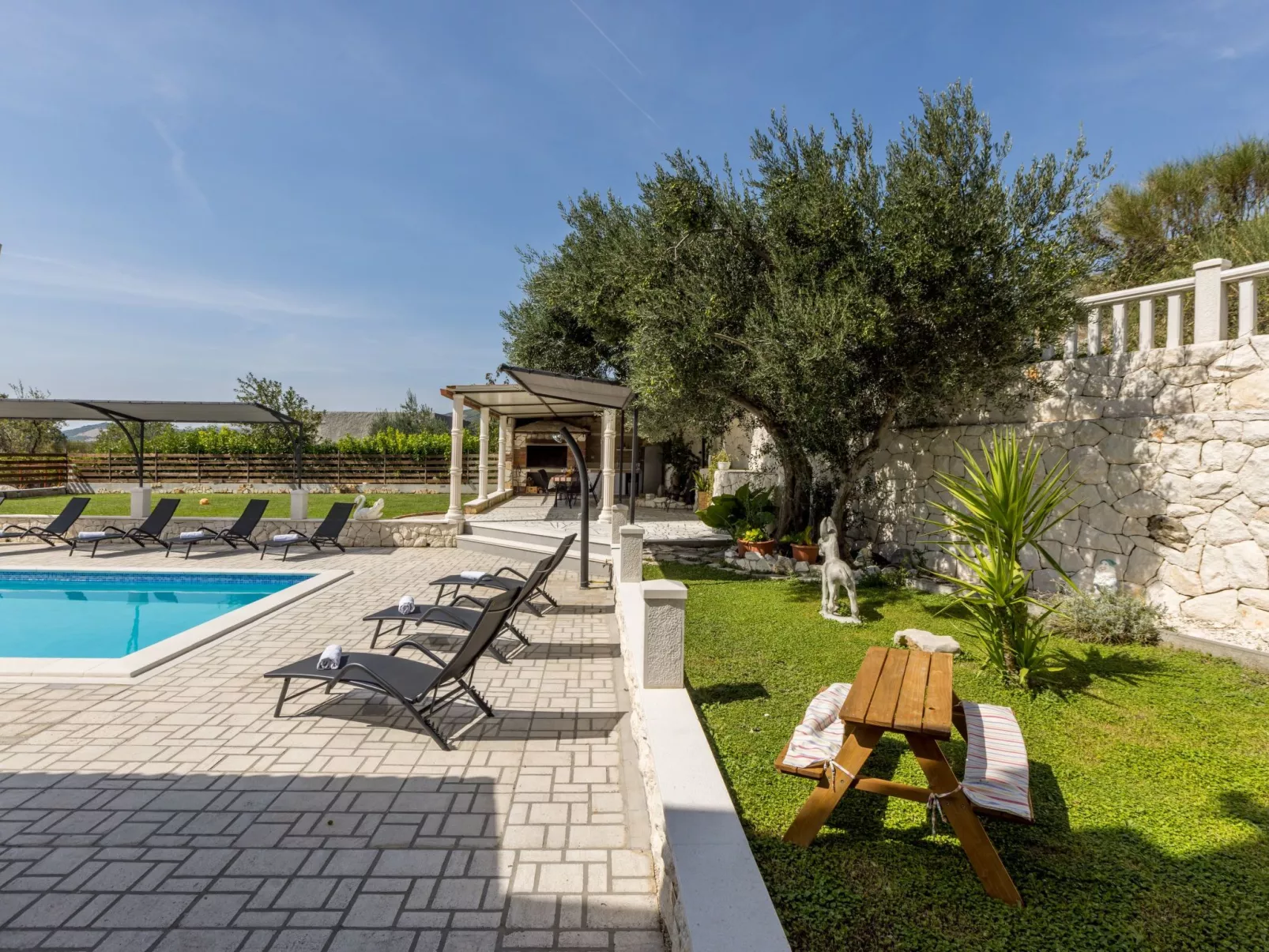 Villa Stari Hill-Buiten