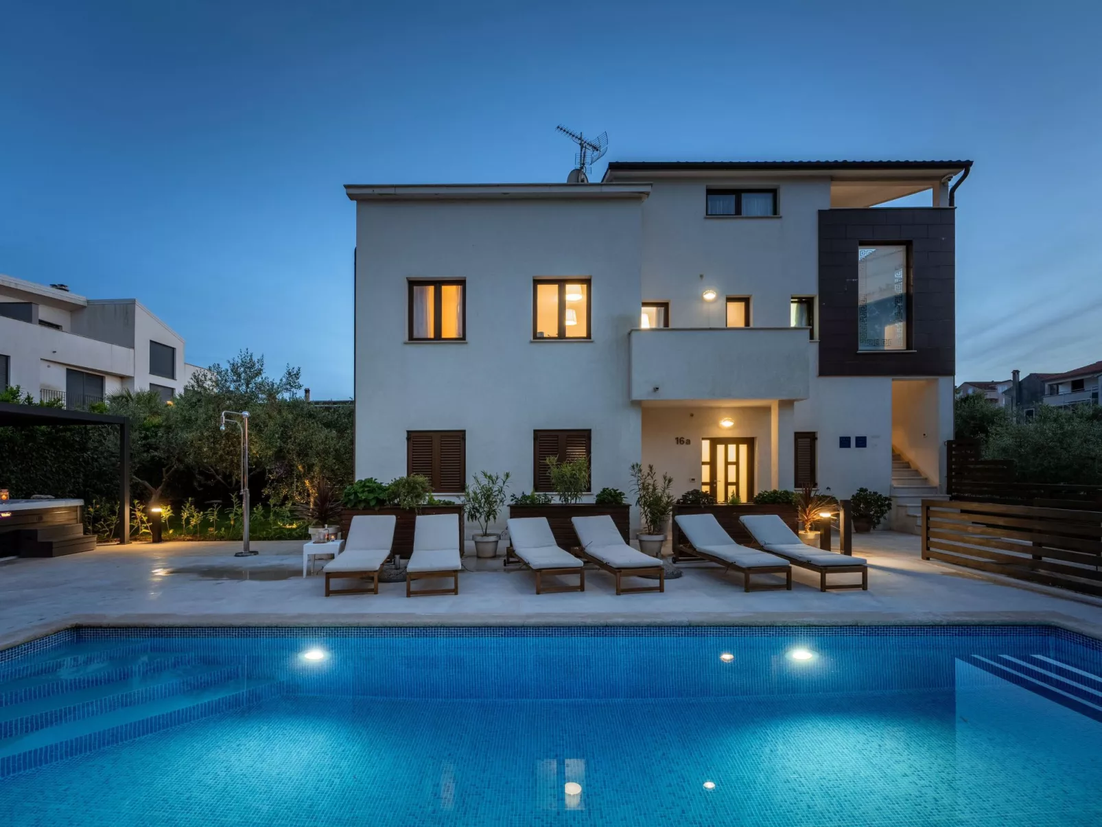 Residence Mala 2-Buiten