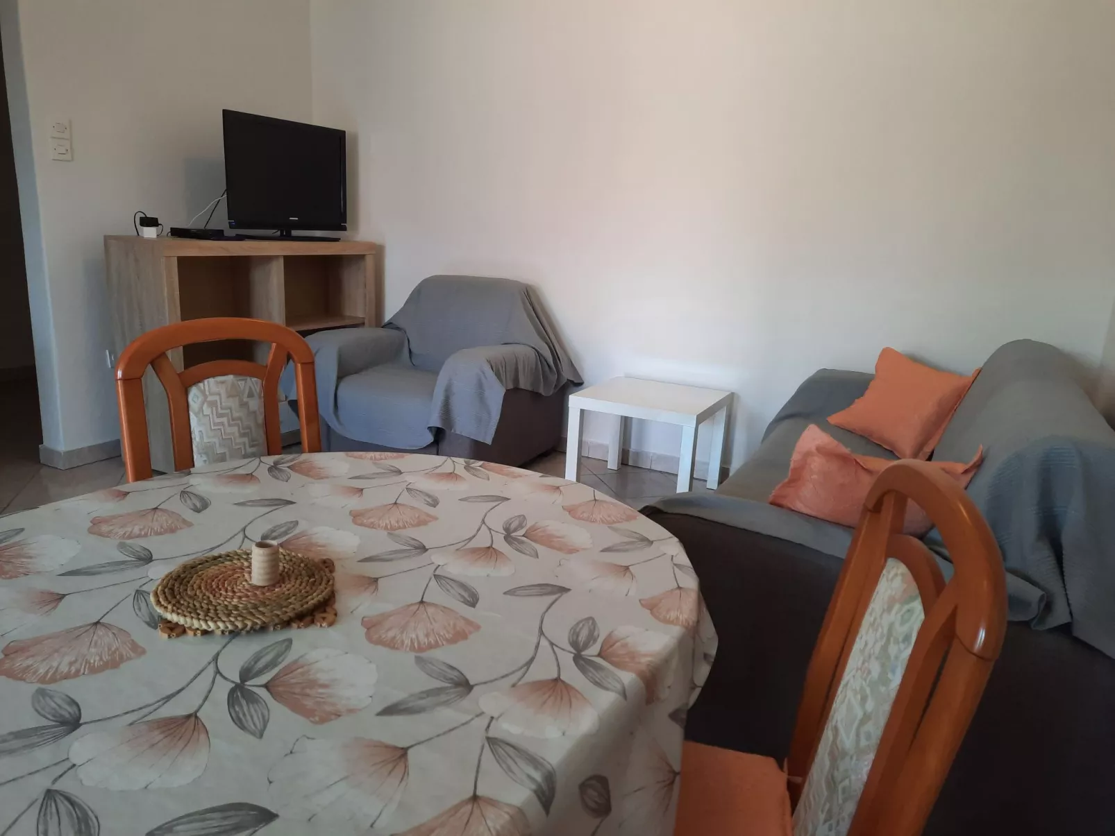 Mit privater Terrasse-Binnen