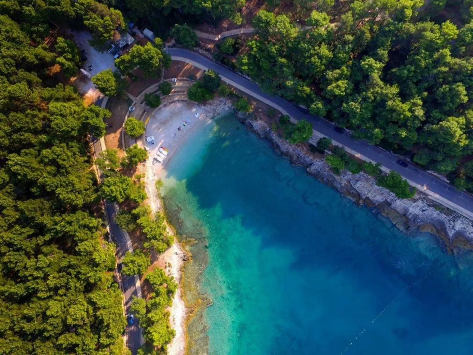 Modern eingerichtete Wohnung in der Nähe des Strandes...-Buiten