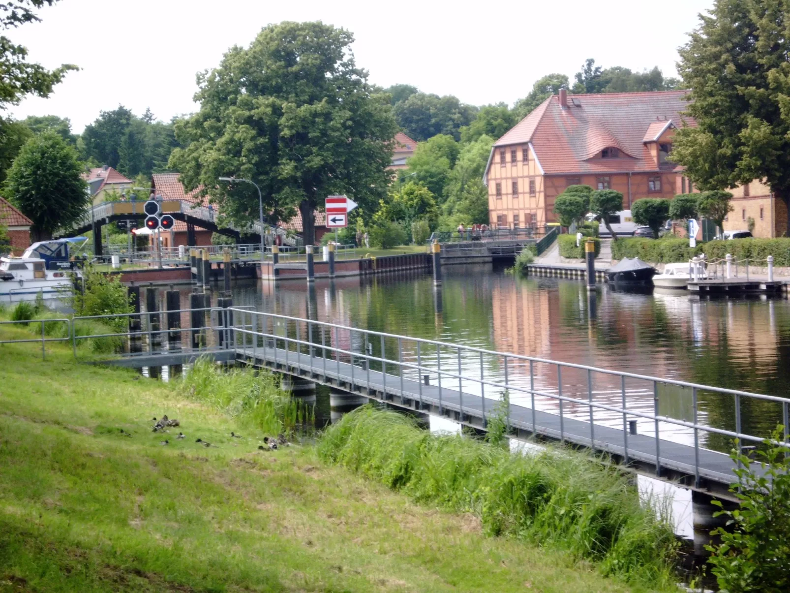 Lotte direkt am Plauer See-Buiten
