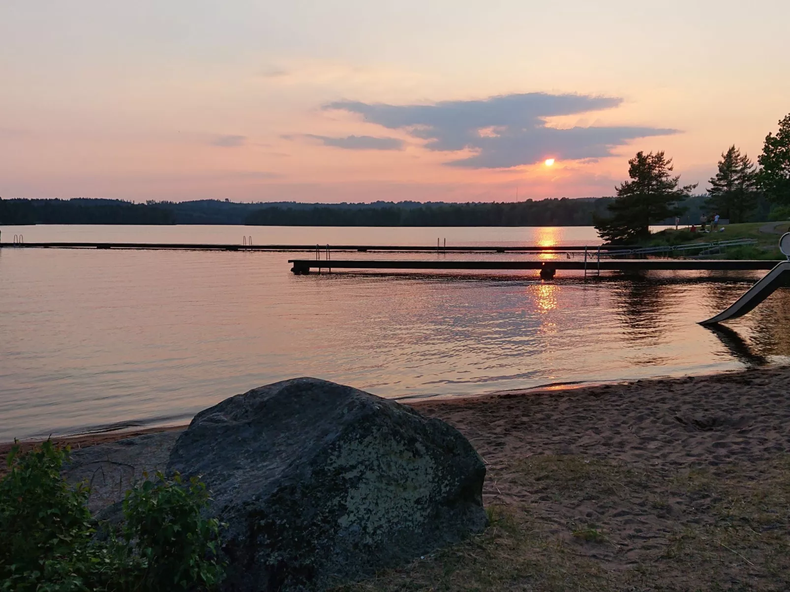 Familienfreundliches Ferienhaus mit großem Garten-Buiten