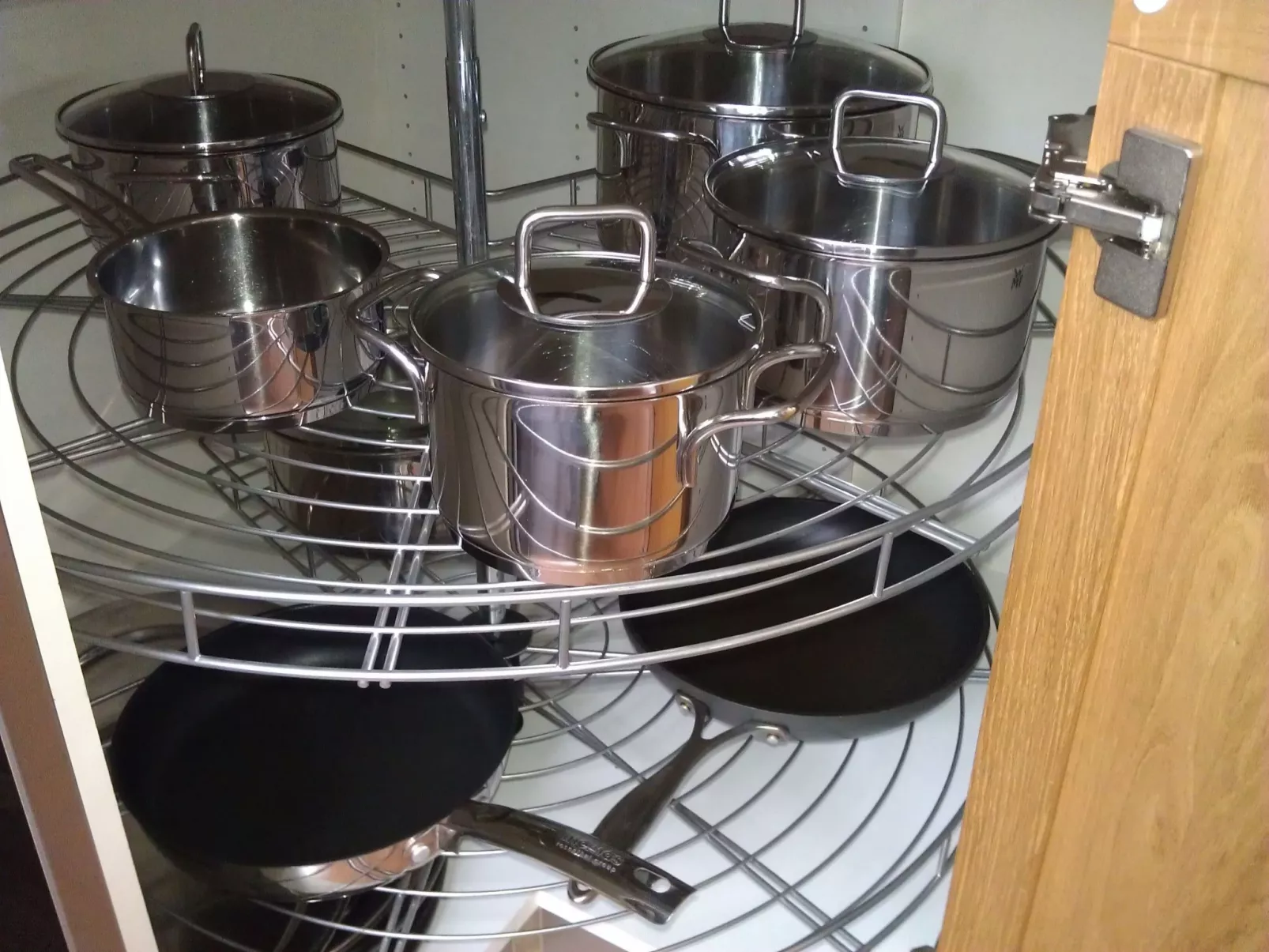 Modernes, geräumiges Haus mit großer Terrasse-Binnen