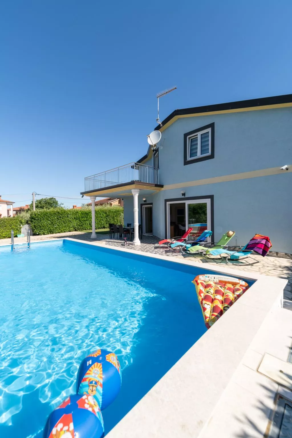 "Casa Tarra" mit eigenem Pool-Buiten