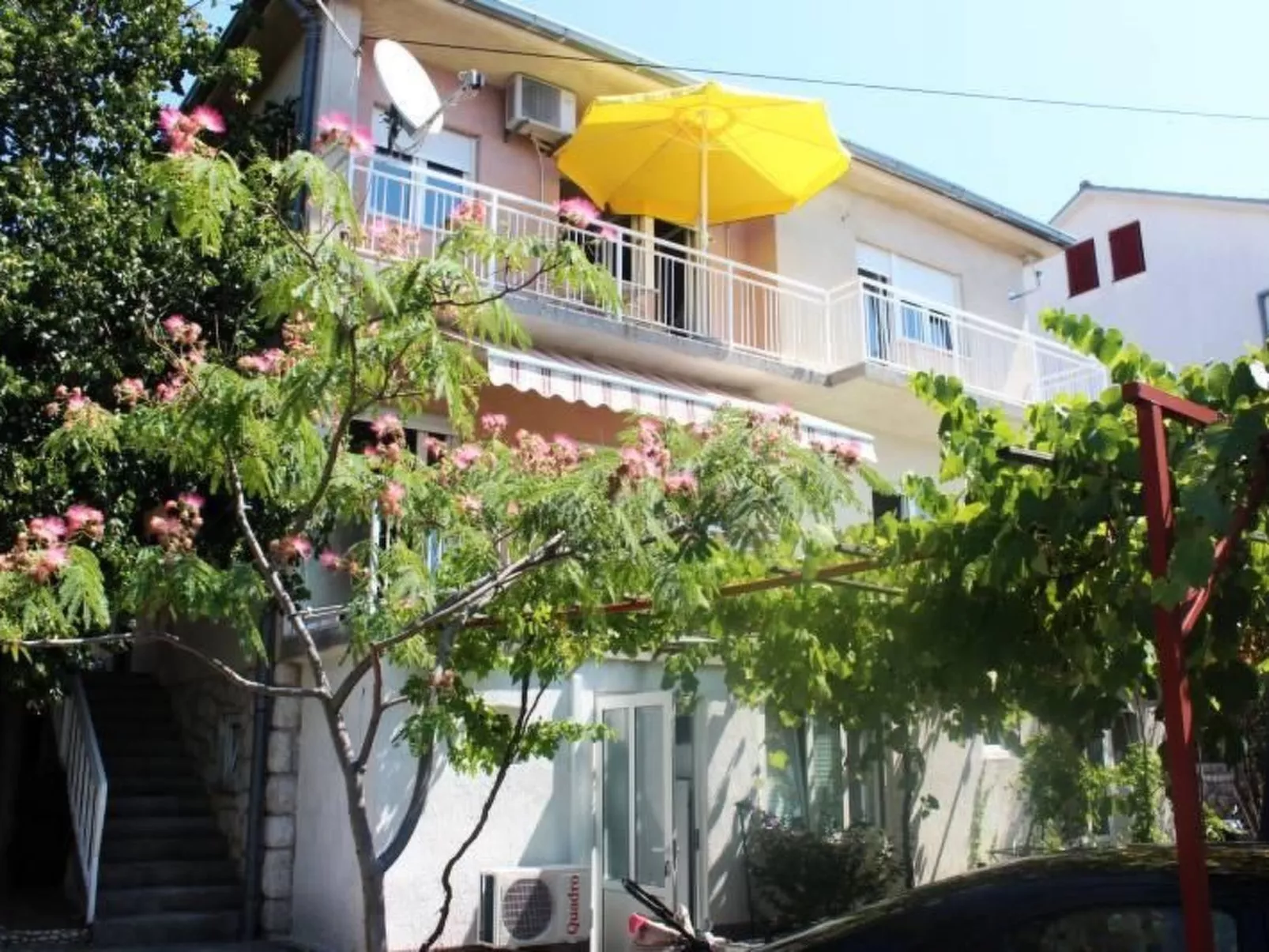 "Adriana" mit Blick auf das Wasser-Buiten