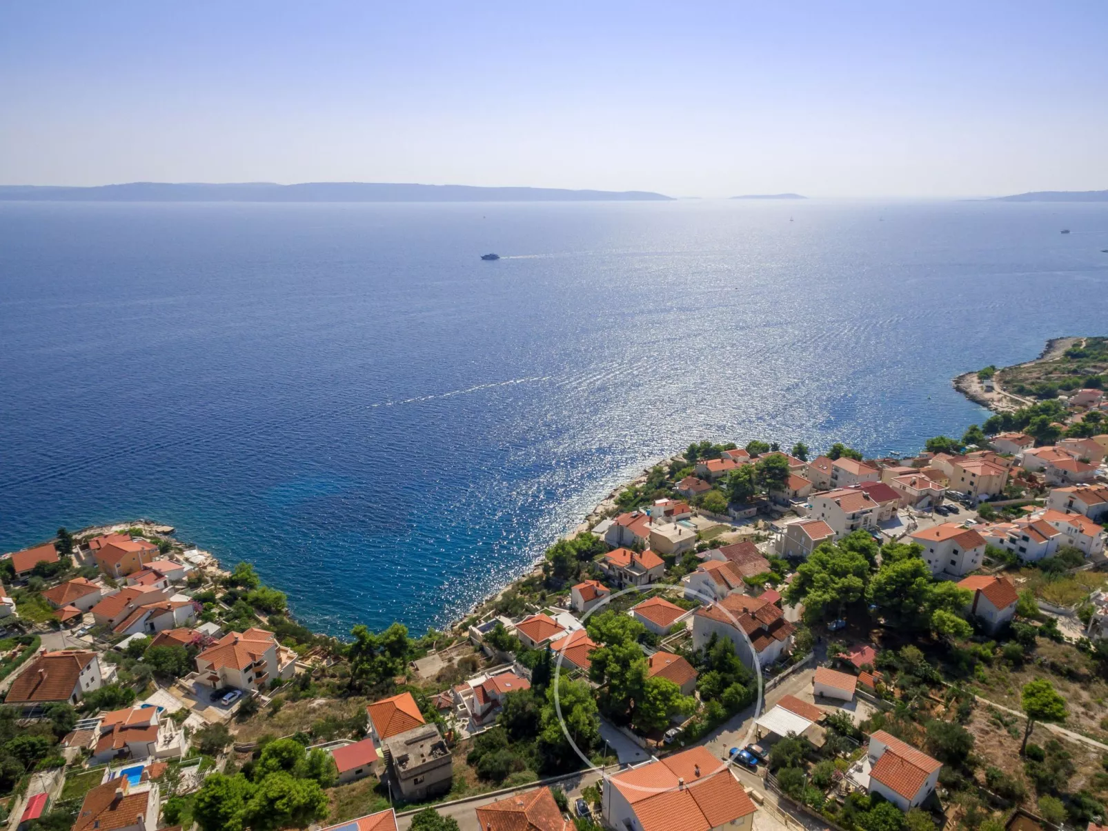 "Barbara" mit Blick auf das Wasser - Buiten