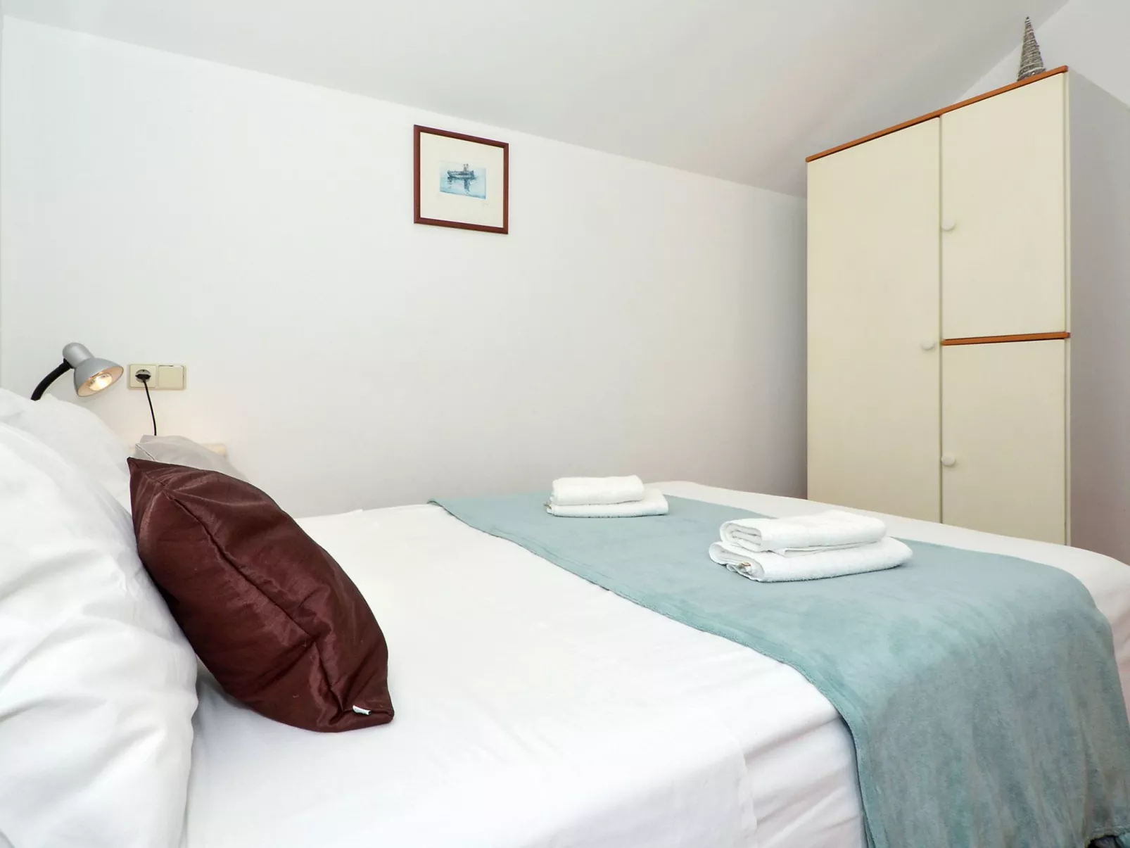 Wohnung "Decor" mit Blick auf das Wasser-Image-tags.info