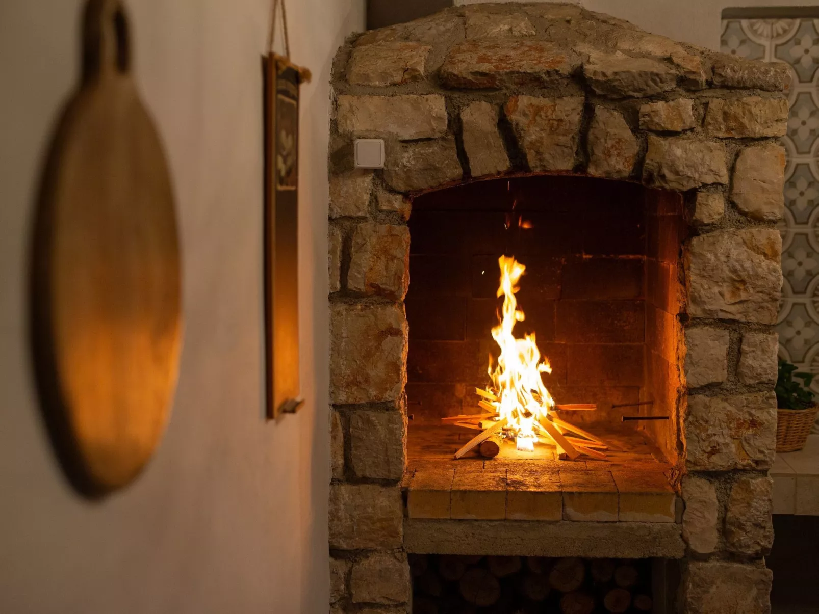 Steinvilla Margaret mit Pool und besonderem Flair-Binnen