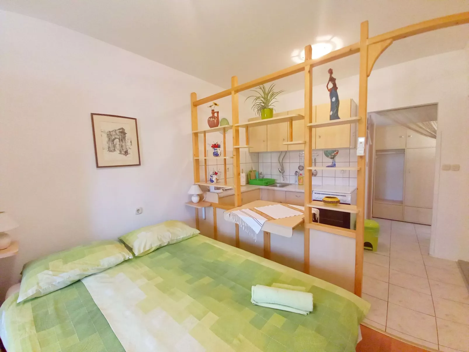 Schönes Apartment in Pješčana Uvala, Strand in der Nähe-Binnen