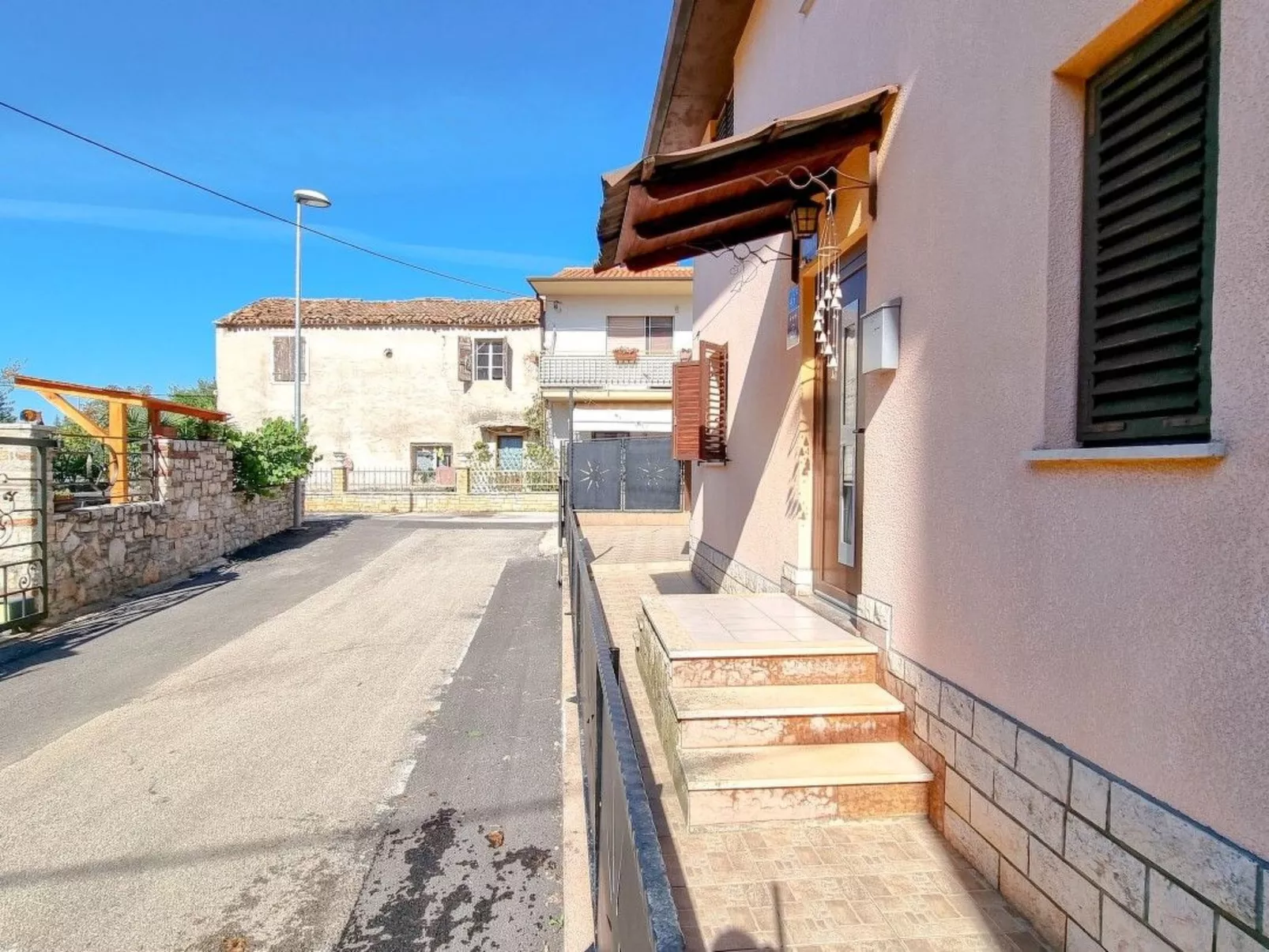 "Ivan" direkt am Strand-Image-tags.info