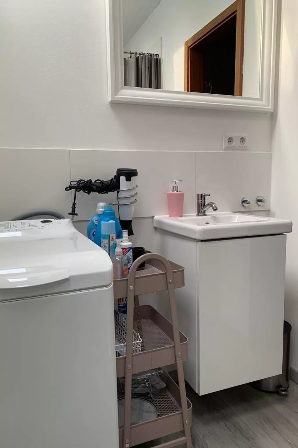 Idyllisches Ferienhaus mit Balkon und Garten-Binnen