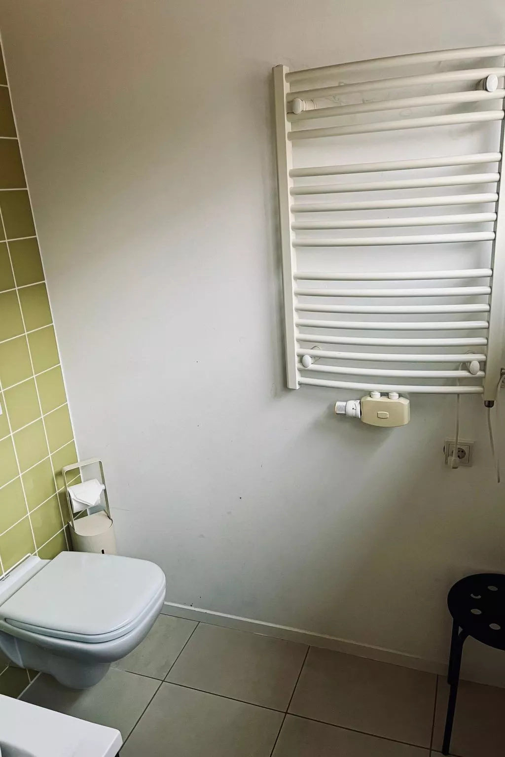 Strandnahes Ferienhaus mit Terrasse und Stellplatz-Binnen