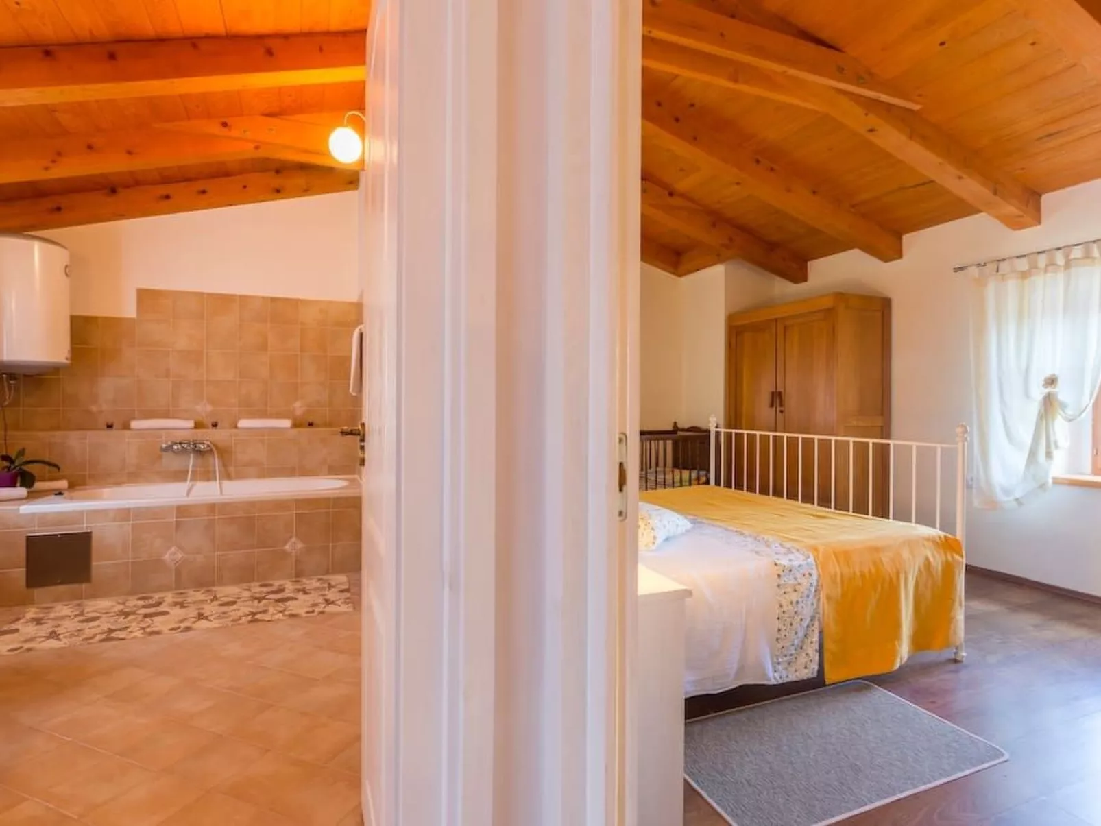 Modernes Ferienhaus in Vadreš mit Privatem Pool-Binnen