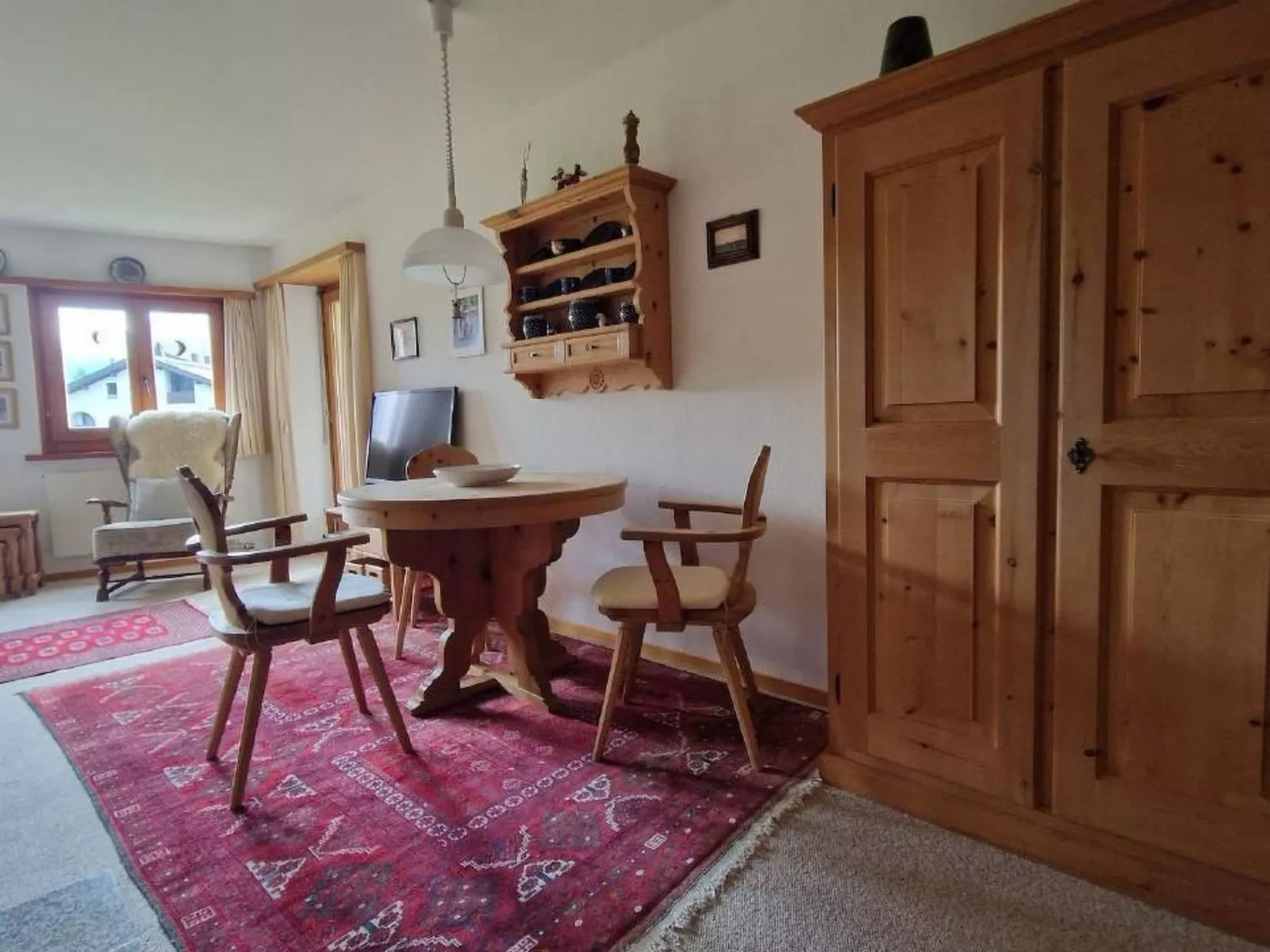 Chesa Polaschin C8-Image-tags.info