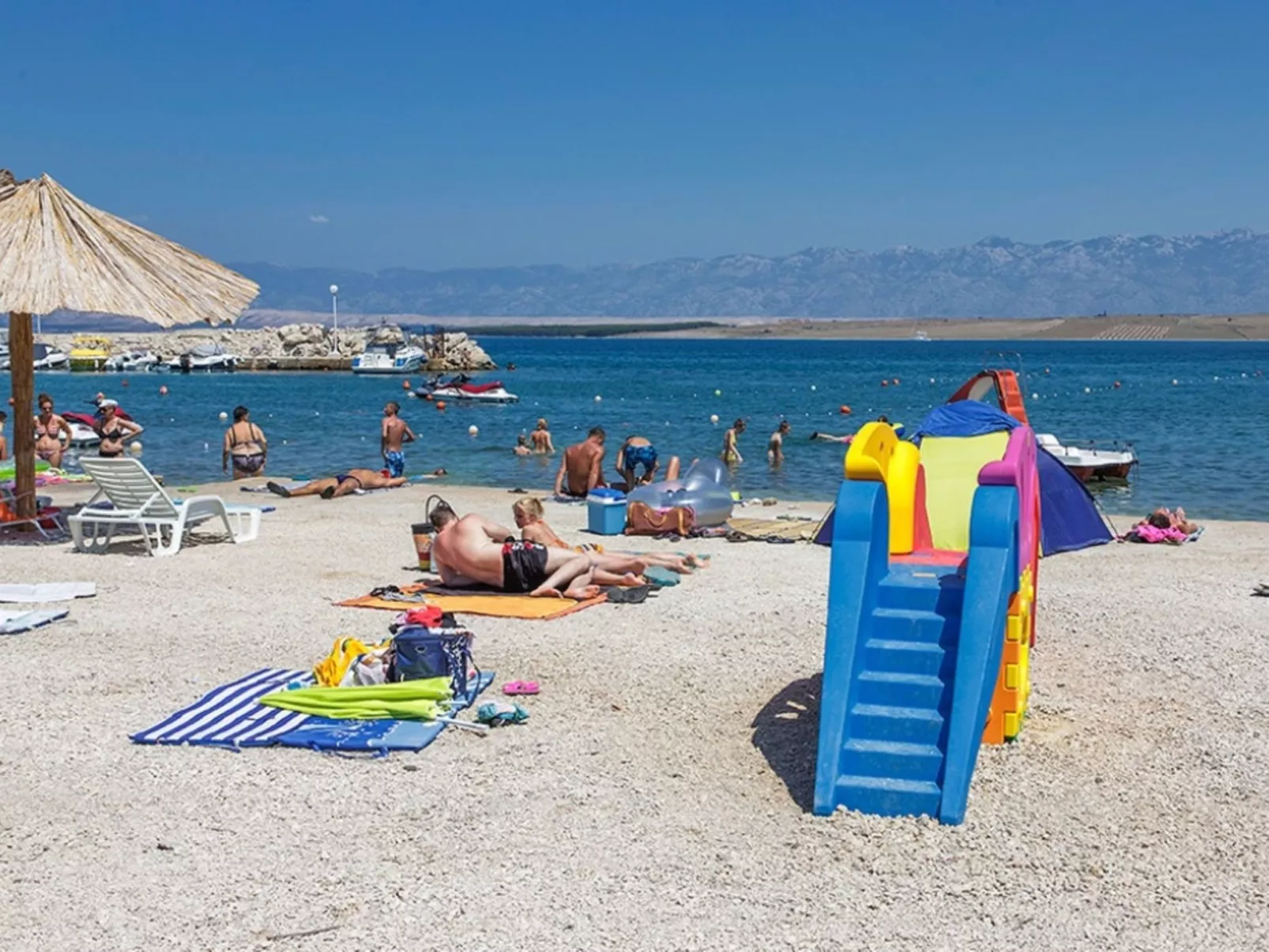 Casa Helena mit Dachterrasse-Buiten