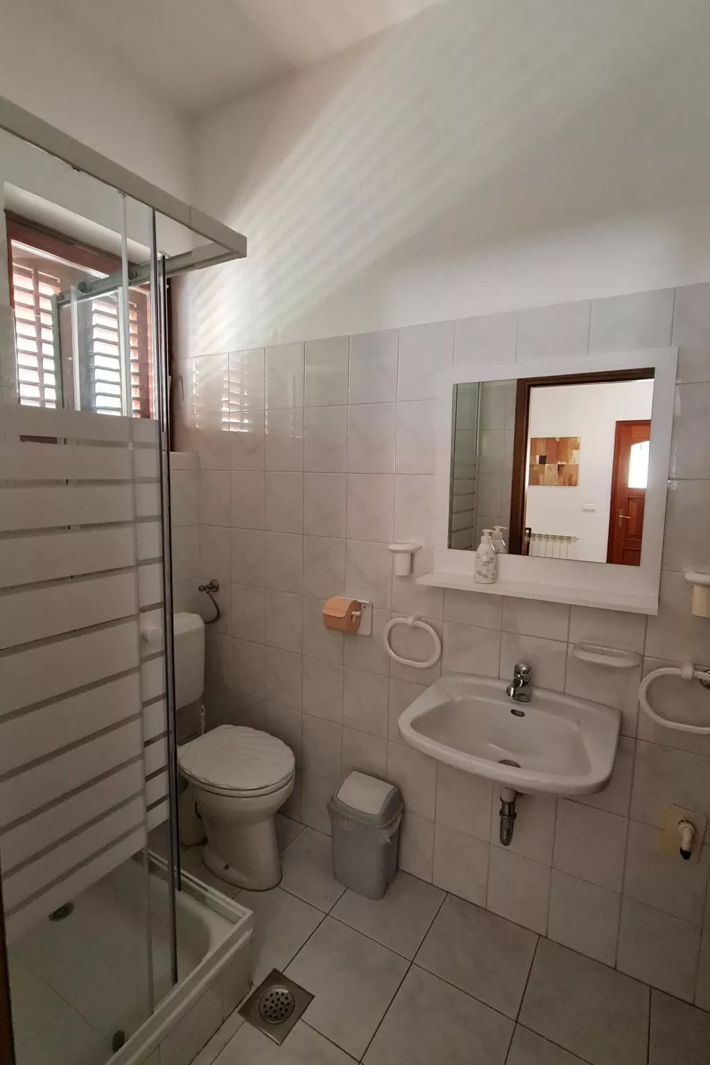 Appartement mit eigenem Parkplatz-Binnen