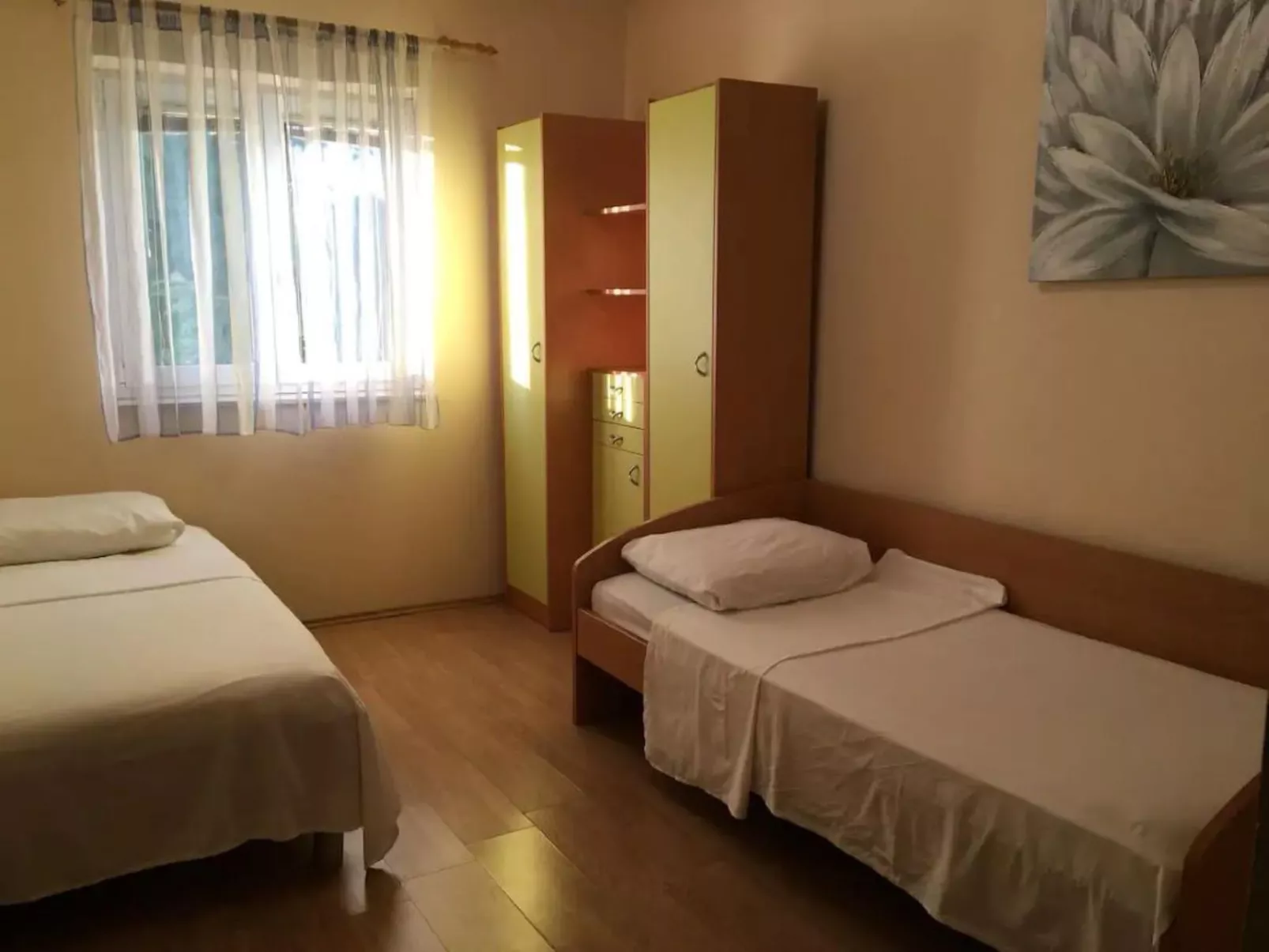 4-Schlafzimmer-Wohnung mit privatem Pool-Binnen