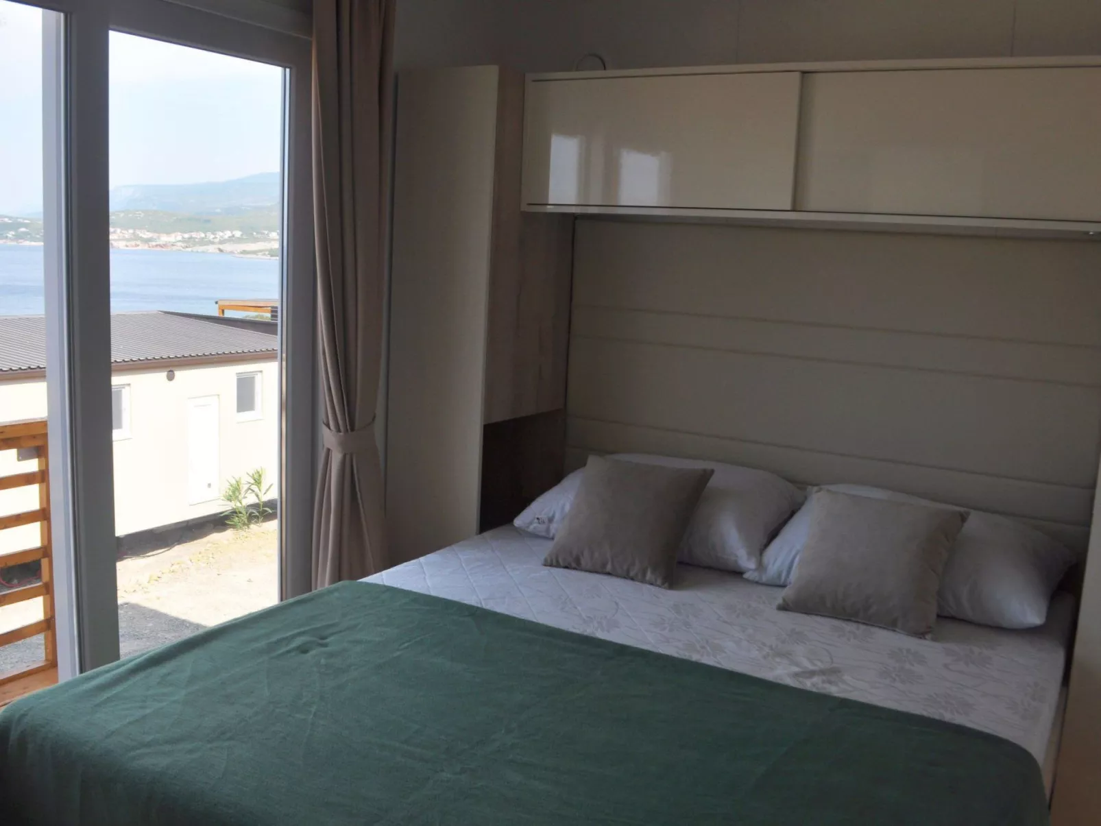 Mobilheim "Queen Campagna" mit gemeinschaftlichem Pool-Binnen