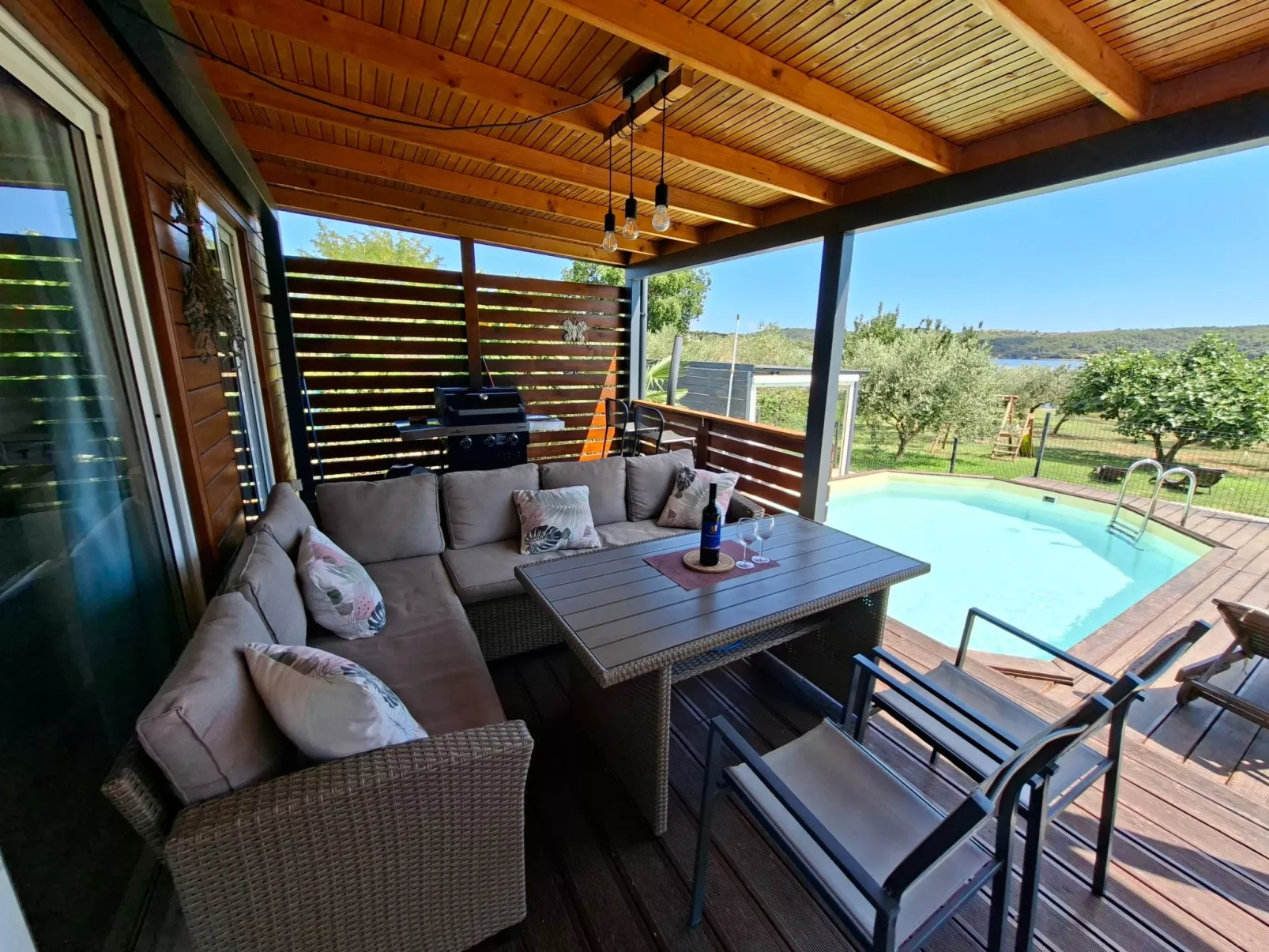 Beach House BET, romantisches Refugium im Olivenhain-Binnen