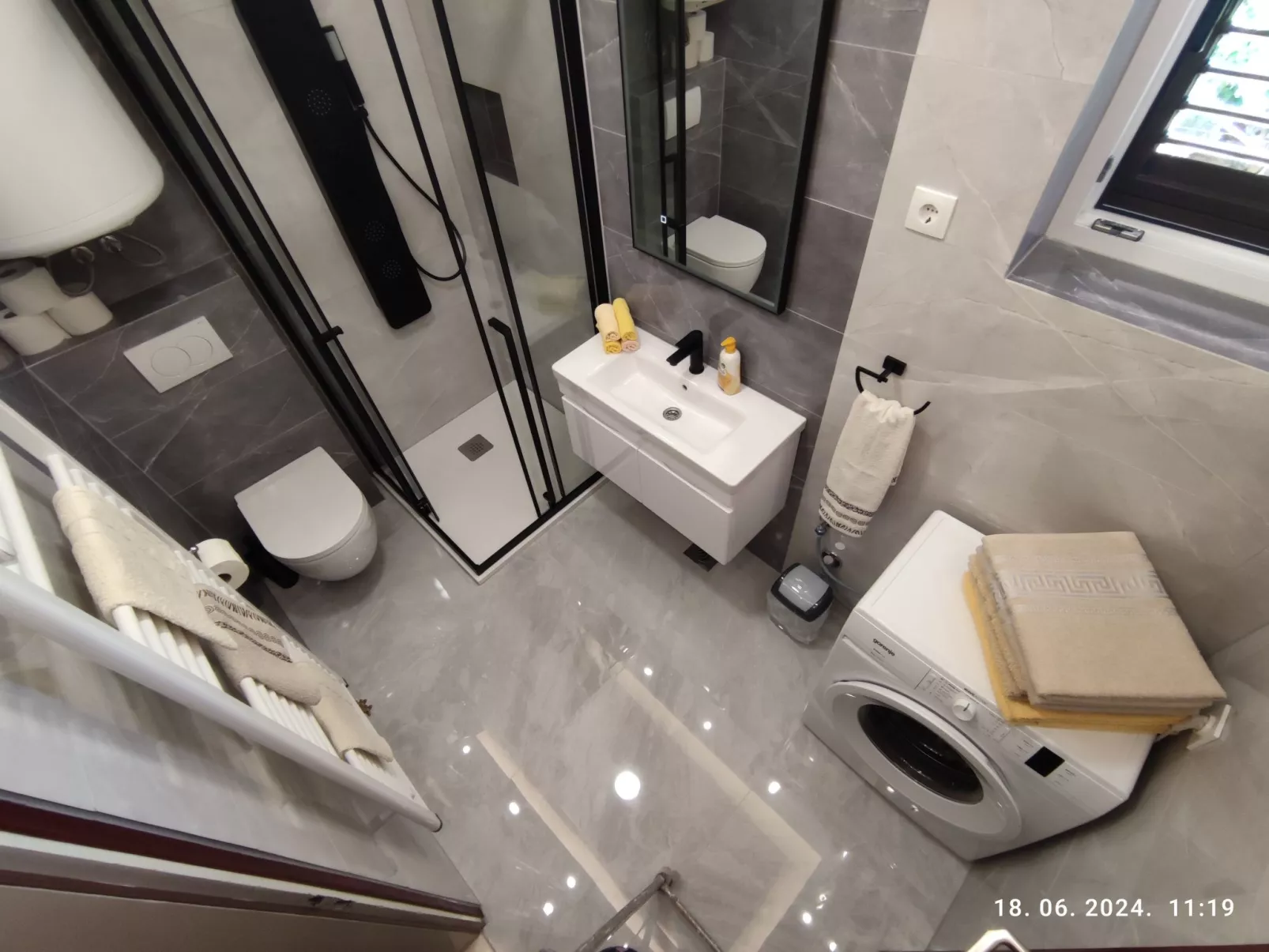 Wohnung im Hochparterre-Binnen