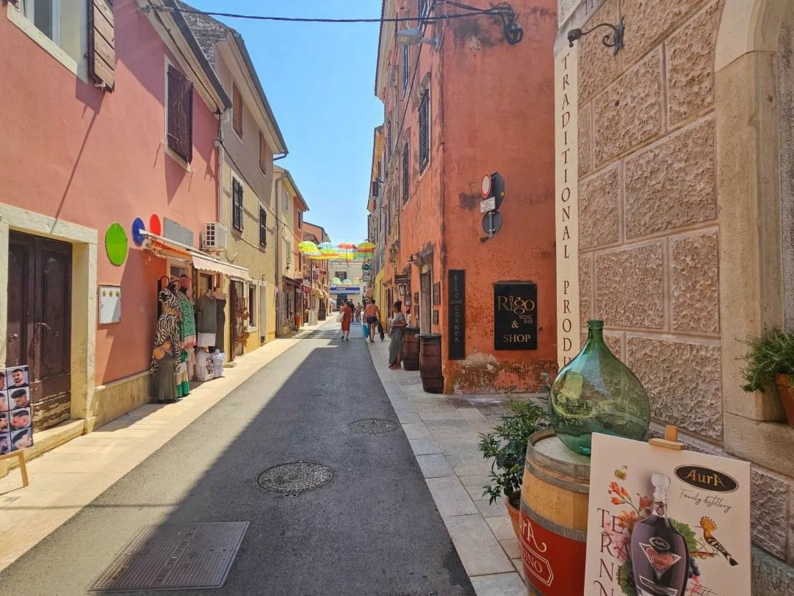 Für 3 Personen ca. 20 m&sup2; in Novigrad, Adriaküste Kroatien (Westküste von I-Buiten