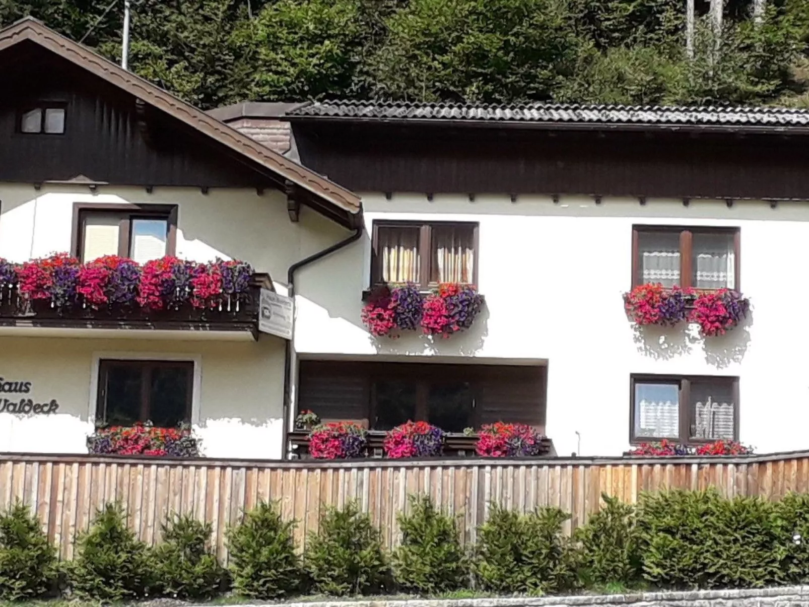 Mit Balkon und herrlichem Ausblick-Image-tags.info