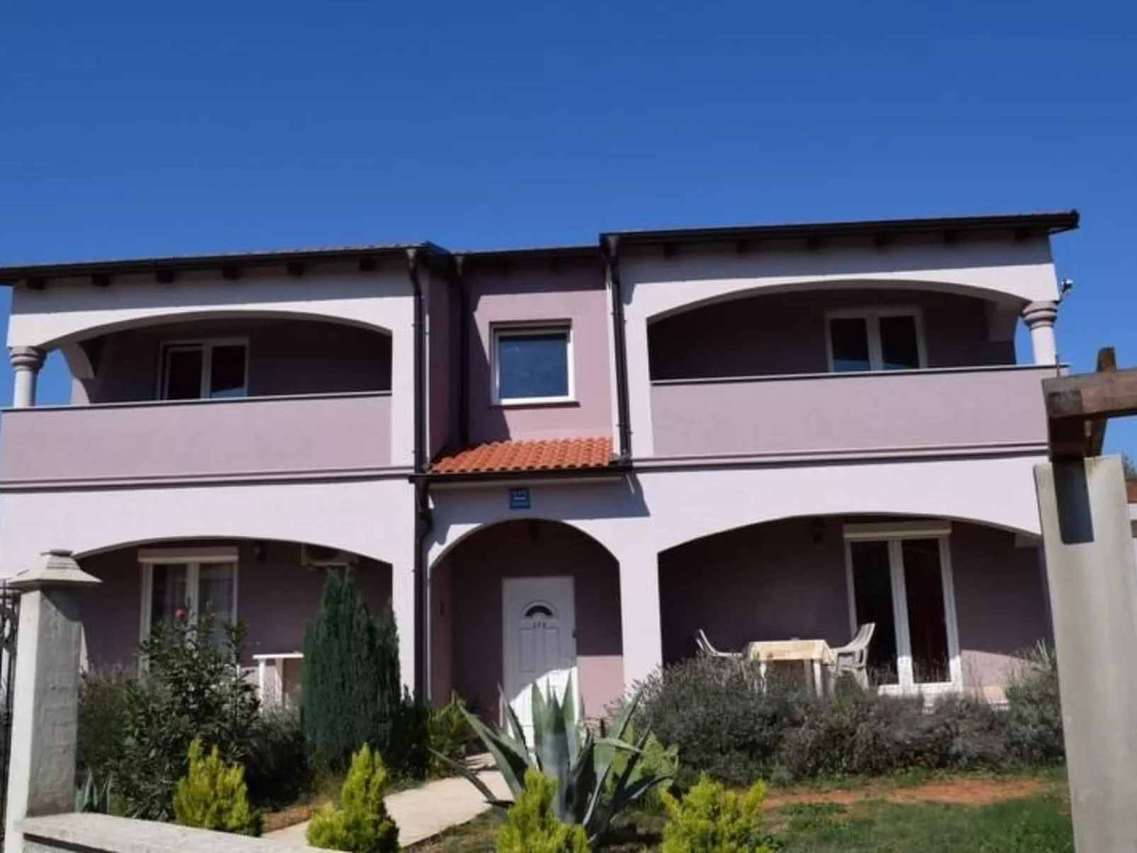 Haus Vukalovic-Buiten