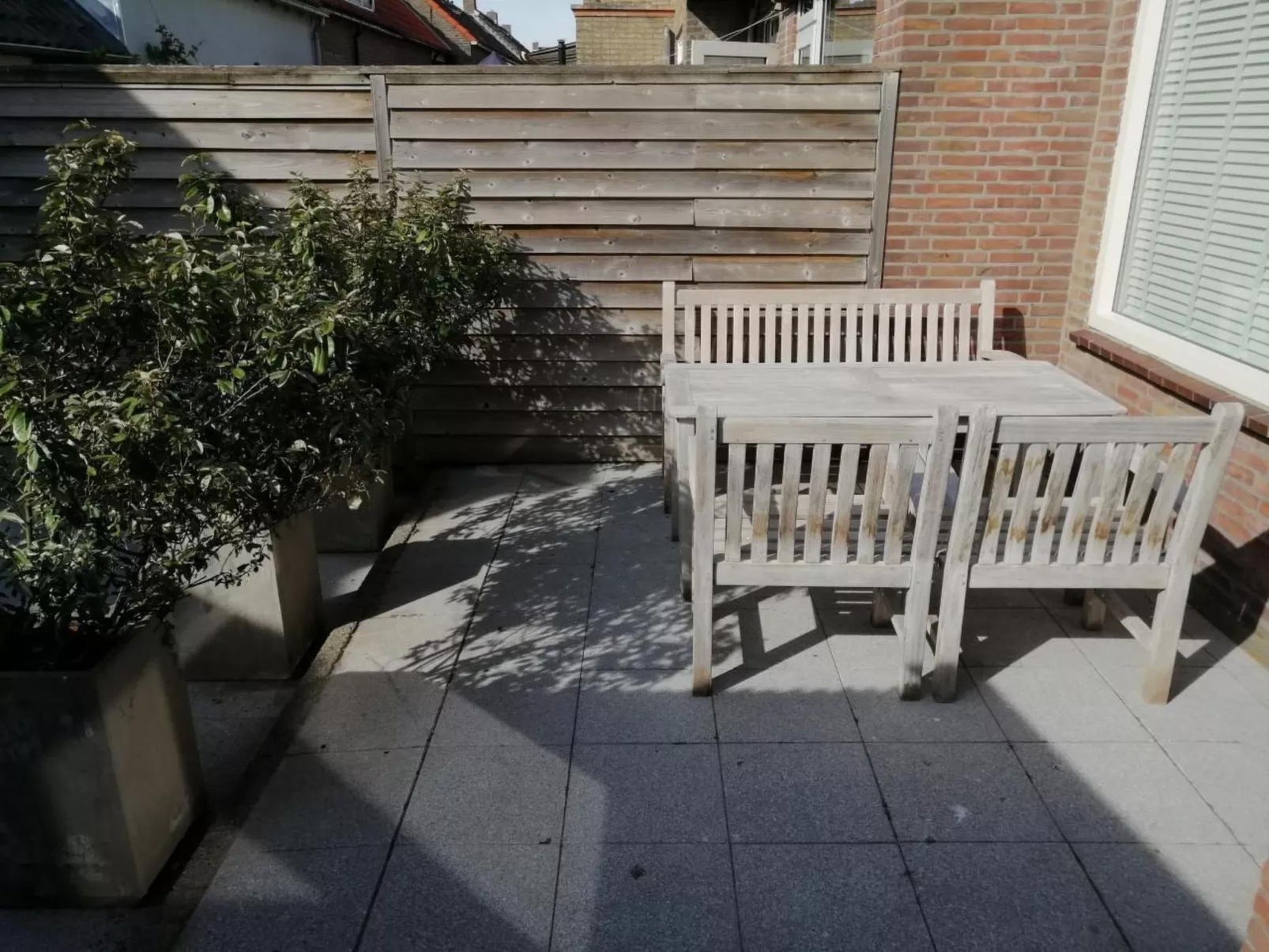 "Emmastraat" mit Terrasse-Binnen