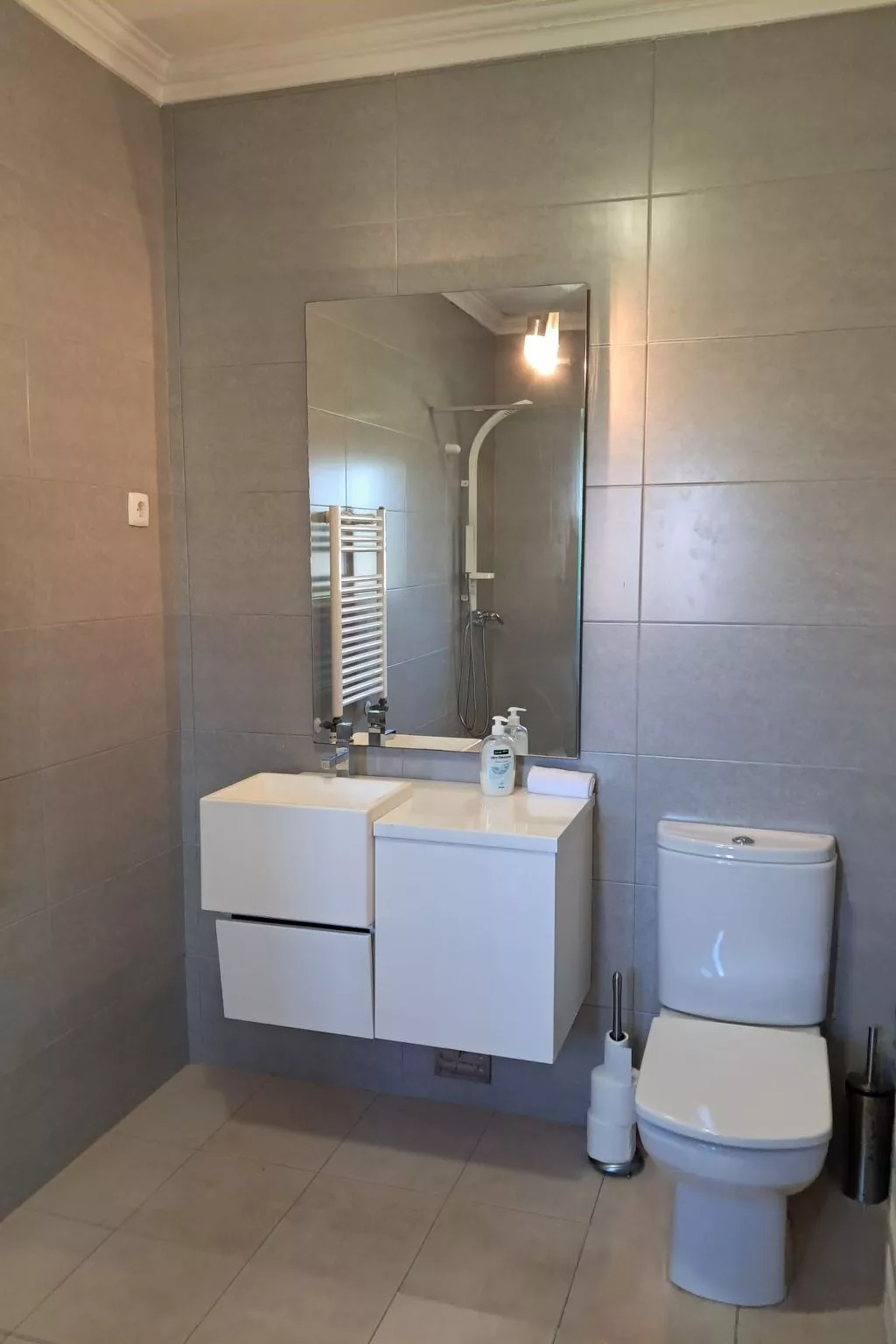 Unknown Accommodation-Binnen