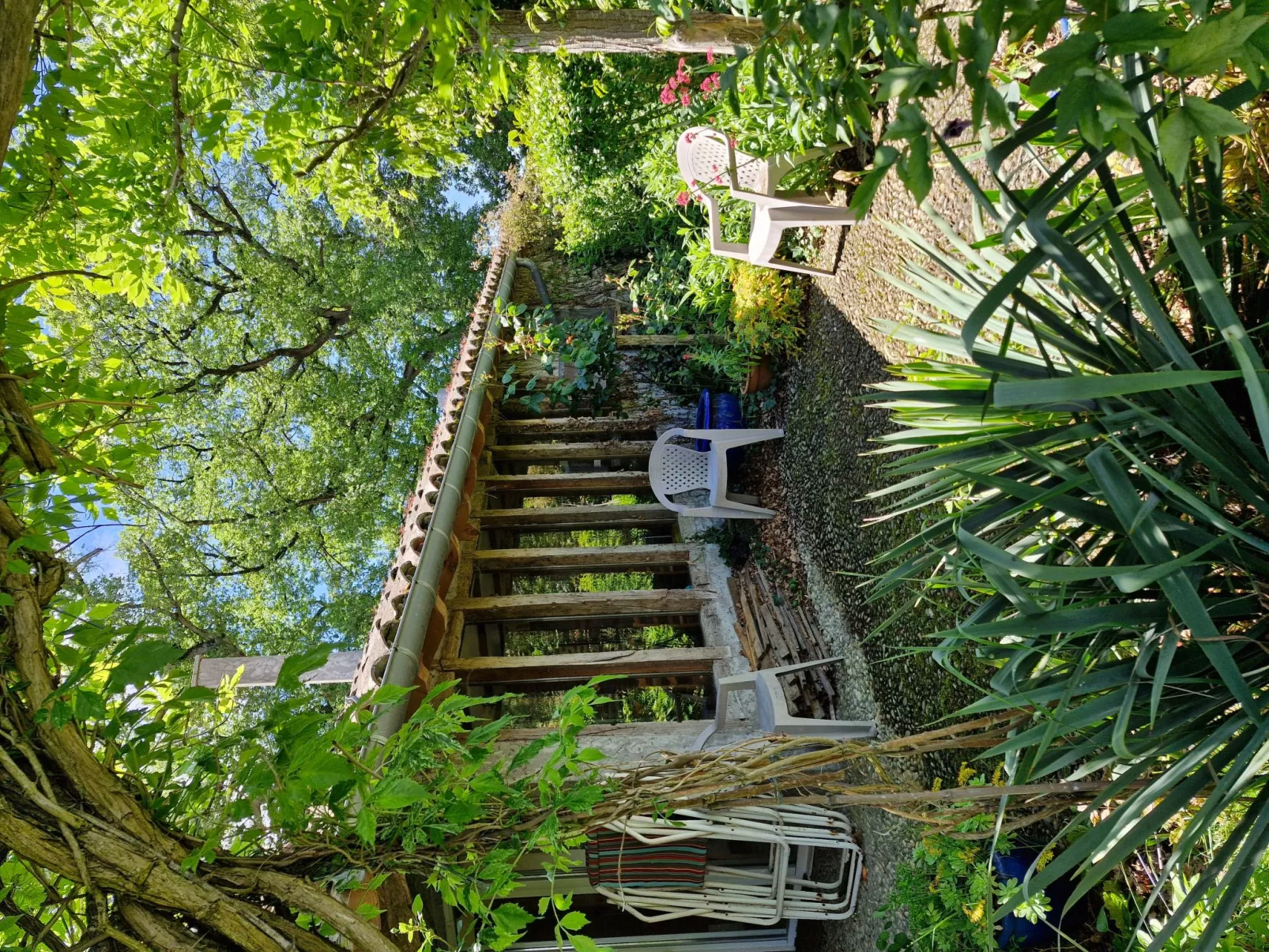 Die Unterkunft für zwei bis sechs Personen, Schwimmbad, Bouleplatz, Spa, Tennis-Buiten