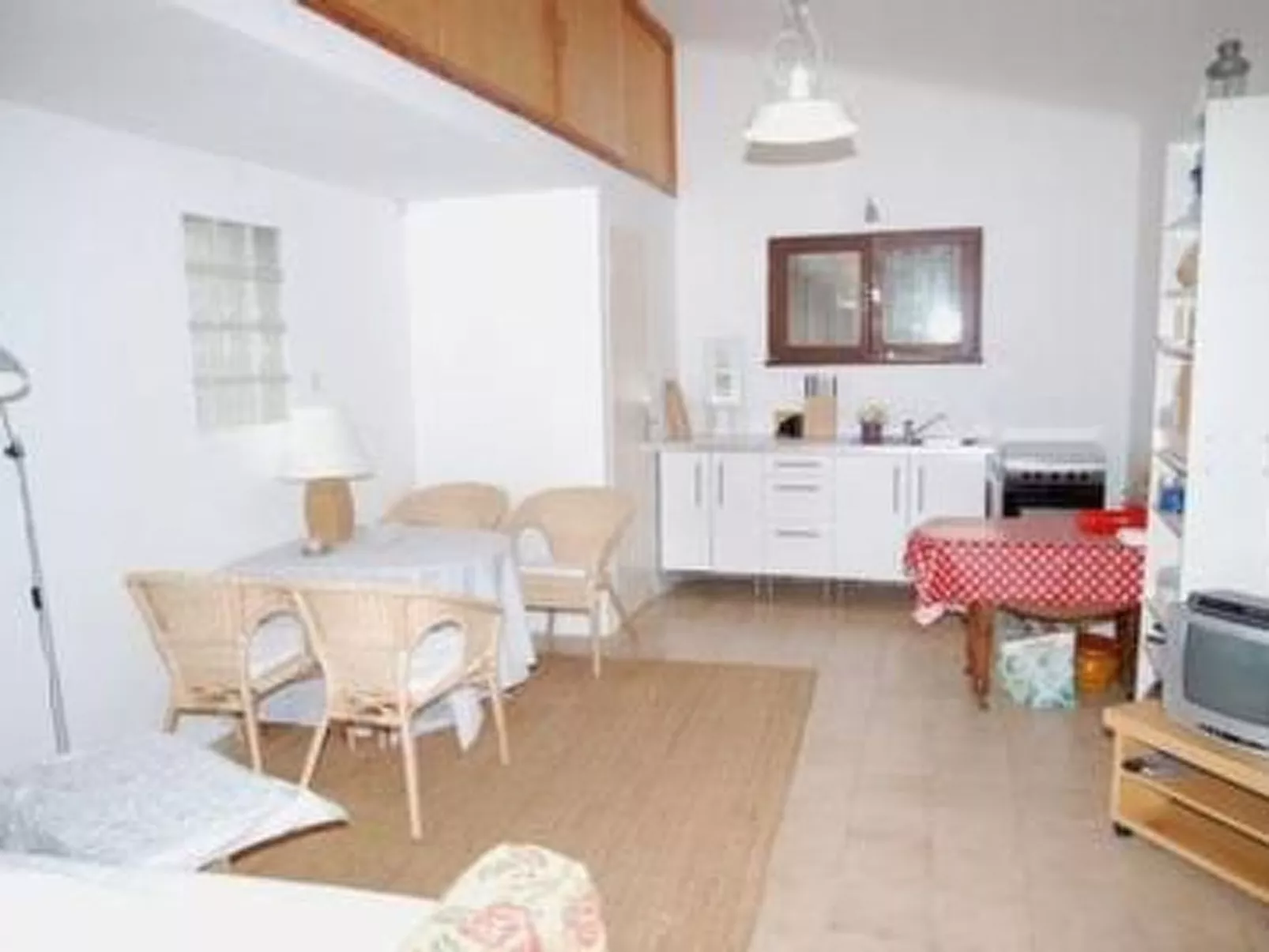 Die kleine Zikade-Binnen