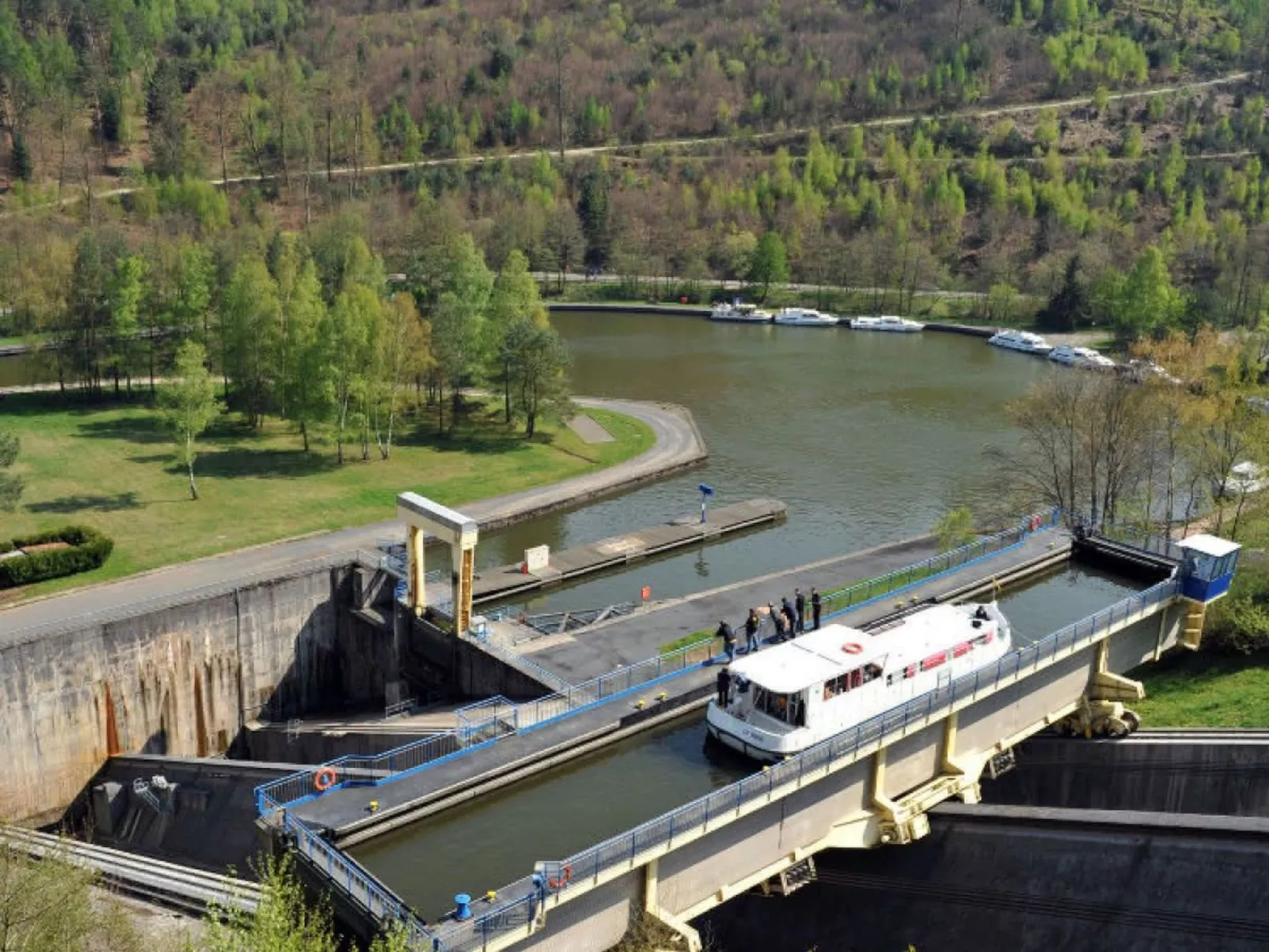 Wohnung "Terre d'Hélène" und Garten-Buiten