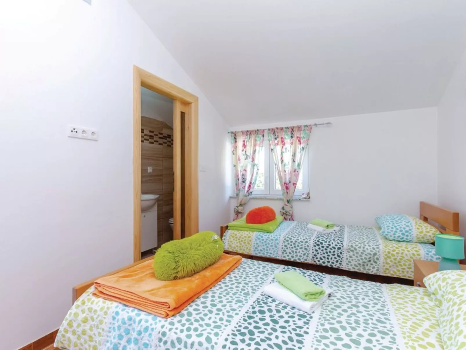 Villa "Haus mit pool" mit eigenem Pool-Image-tags.info