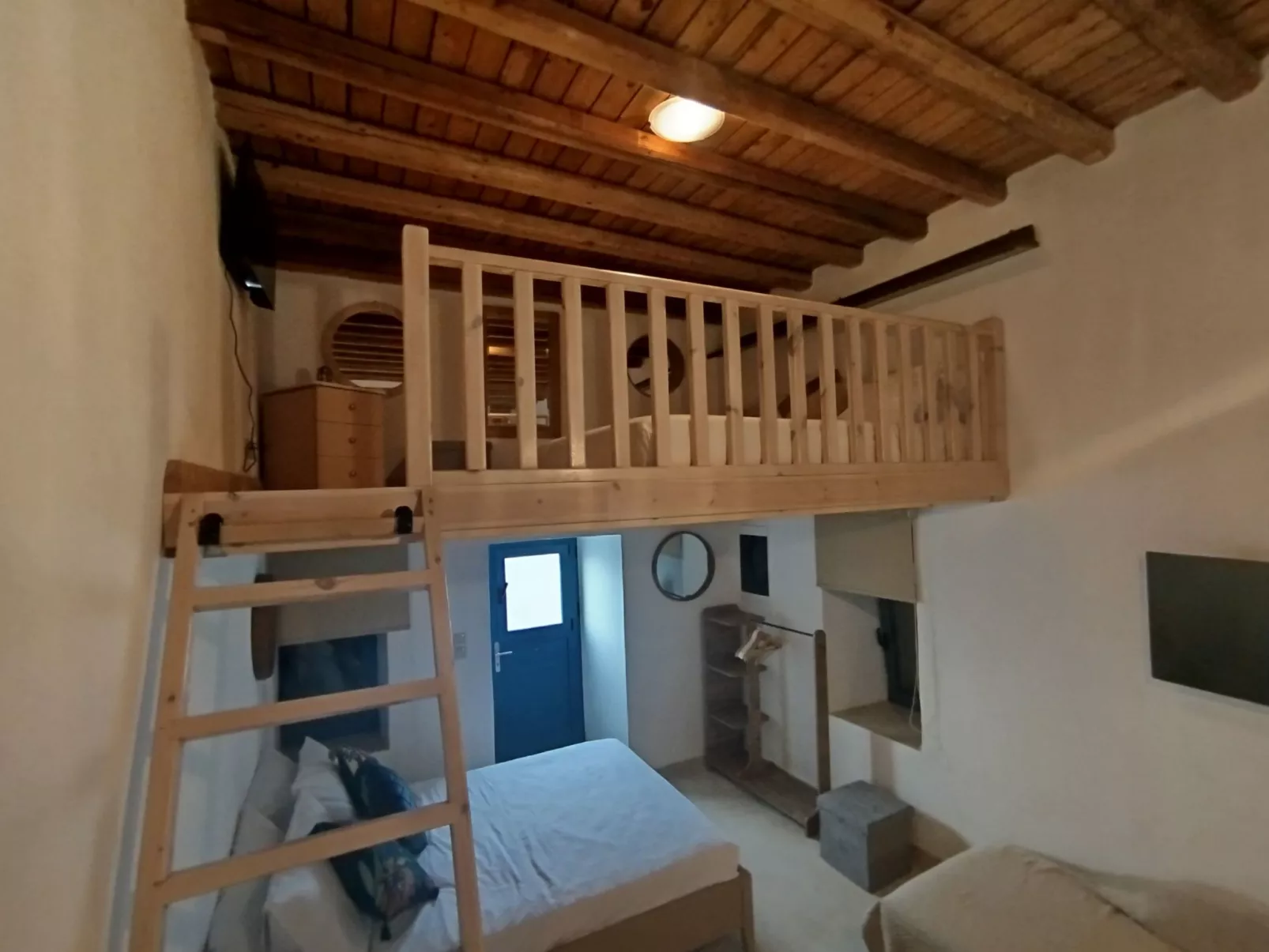 "Großvaters Haus", ein 150 Jahre altes Steinhaus-Binnen