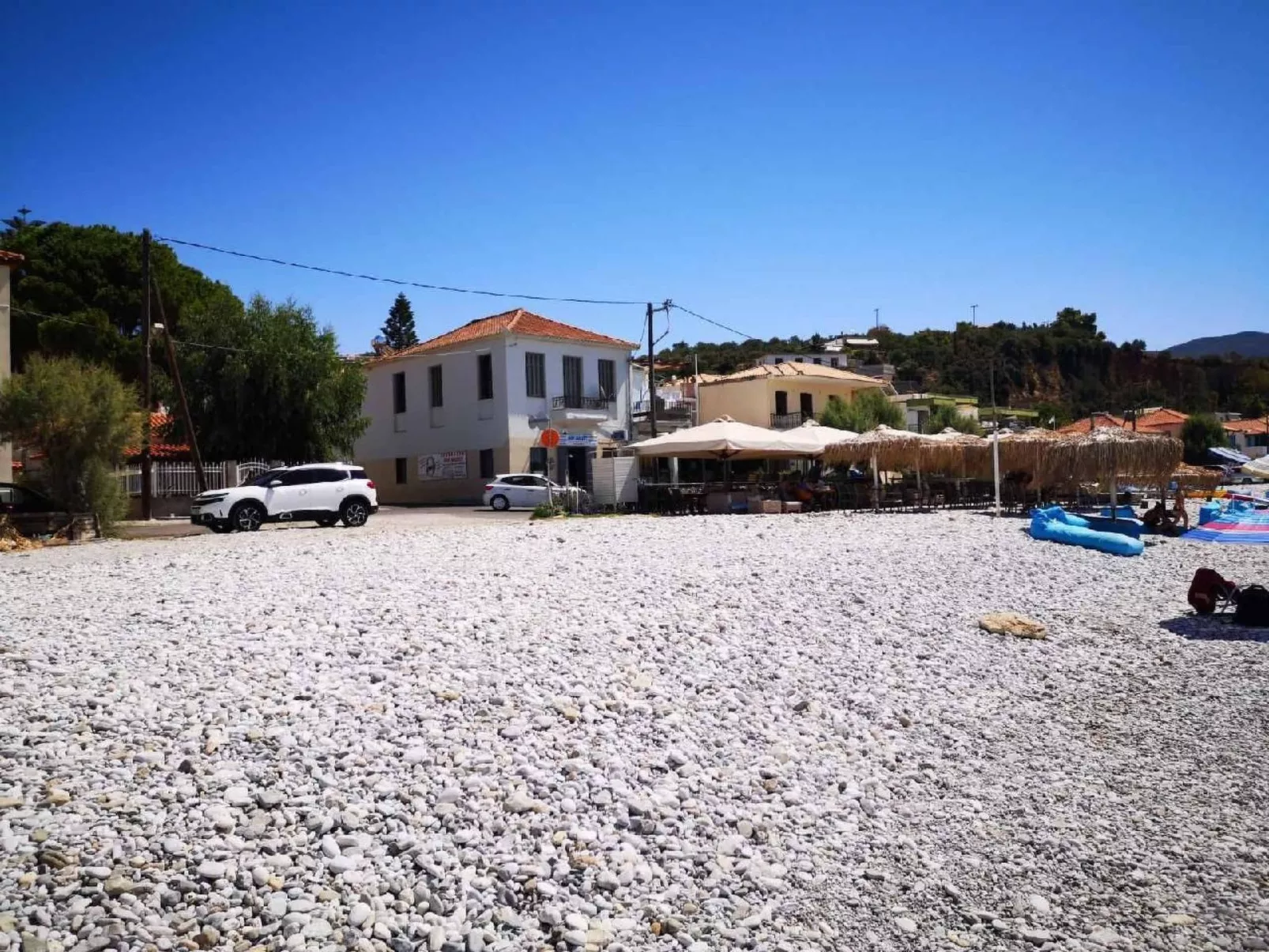 Mit Blick auf das Wasser-Buiten