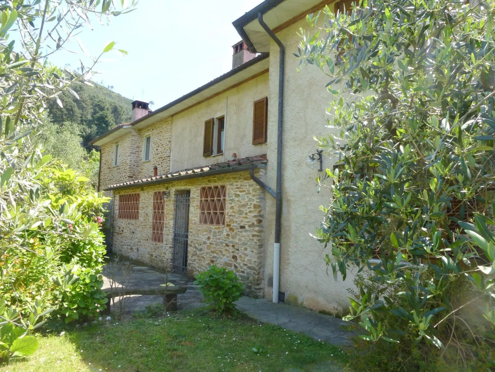 Mit Blick auf das Wasser-Buiten