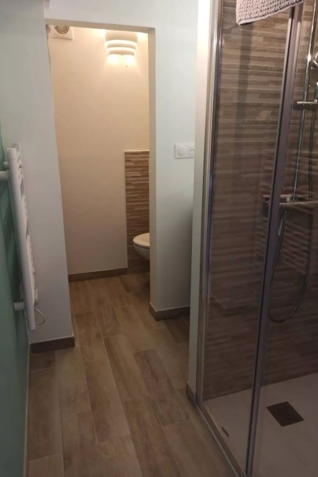 Im Herzen eines provenzalischen Weinguts, Terrasse mit Meerblick, Pool - Binnen