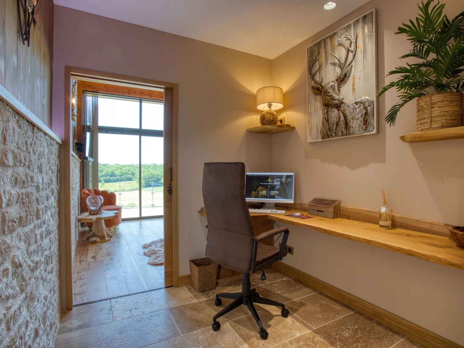 L'Orée du Bois-Binnen